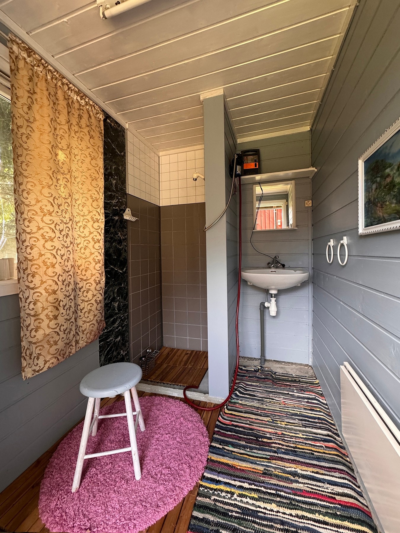 Dusjrom. Galleribilde