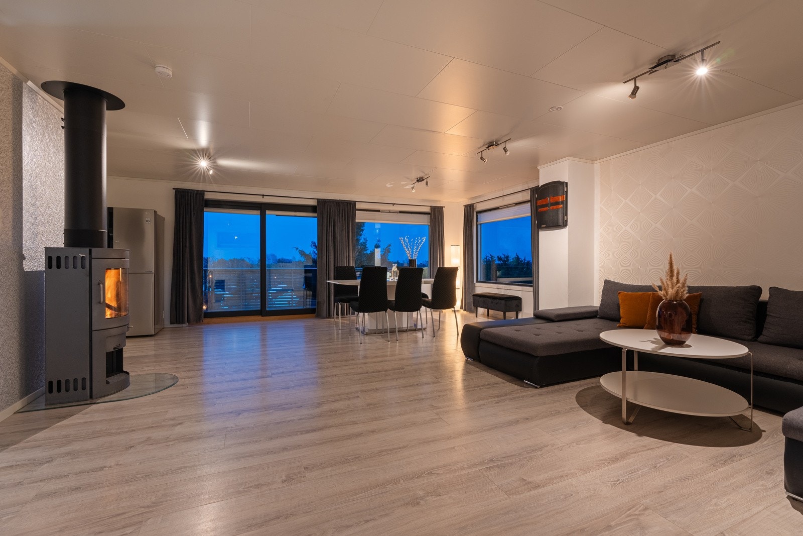 - Nydelig kveldsstemning i Kongleveien 2 - Galleribilde