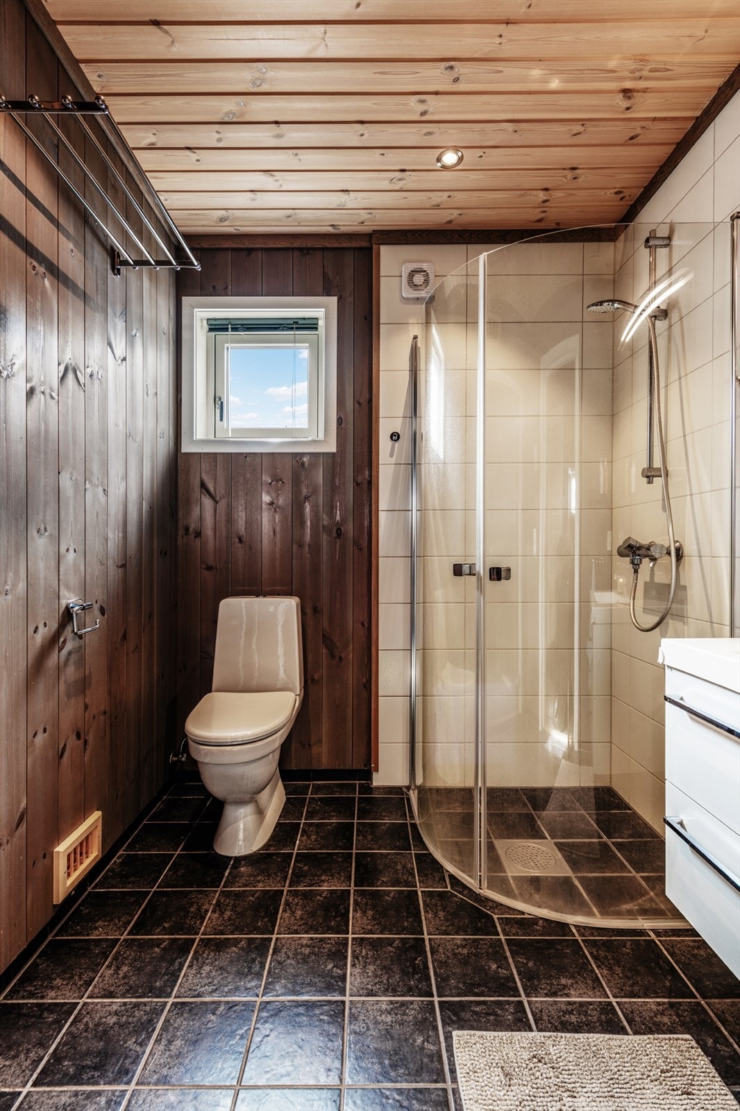 Bad med badstue. Galleribilde