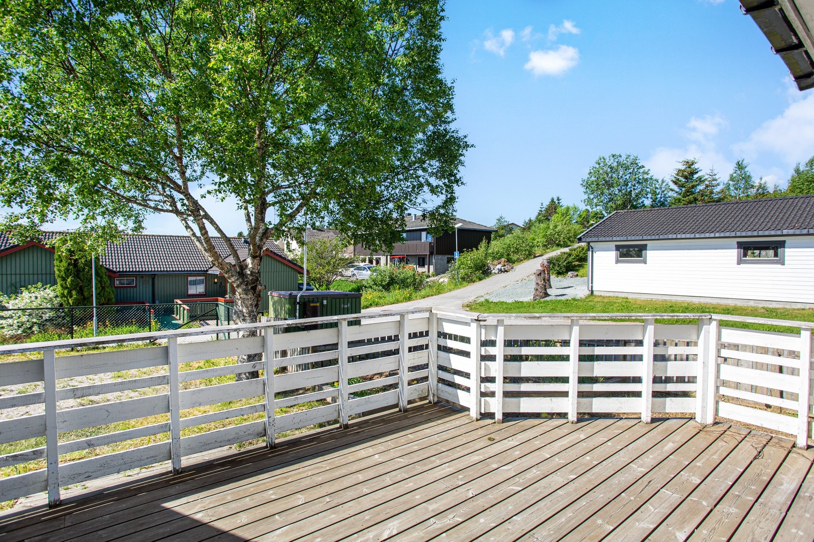 God plass for hagemøblement Galleribilde