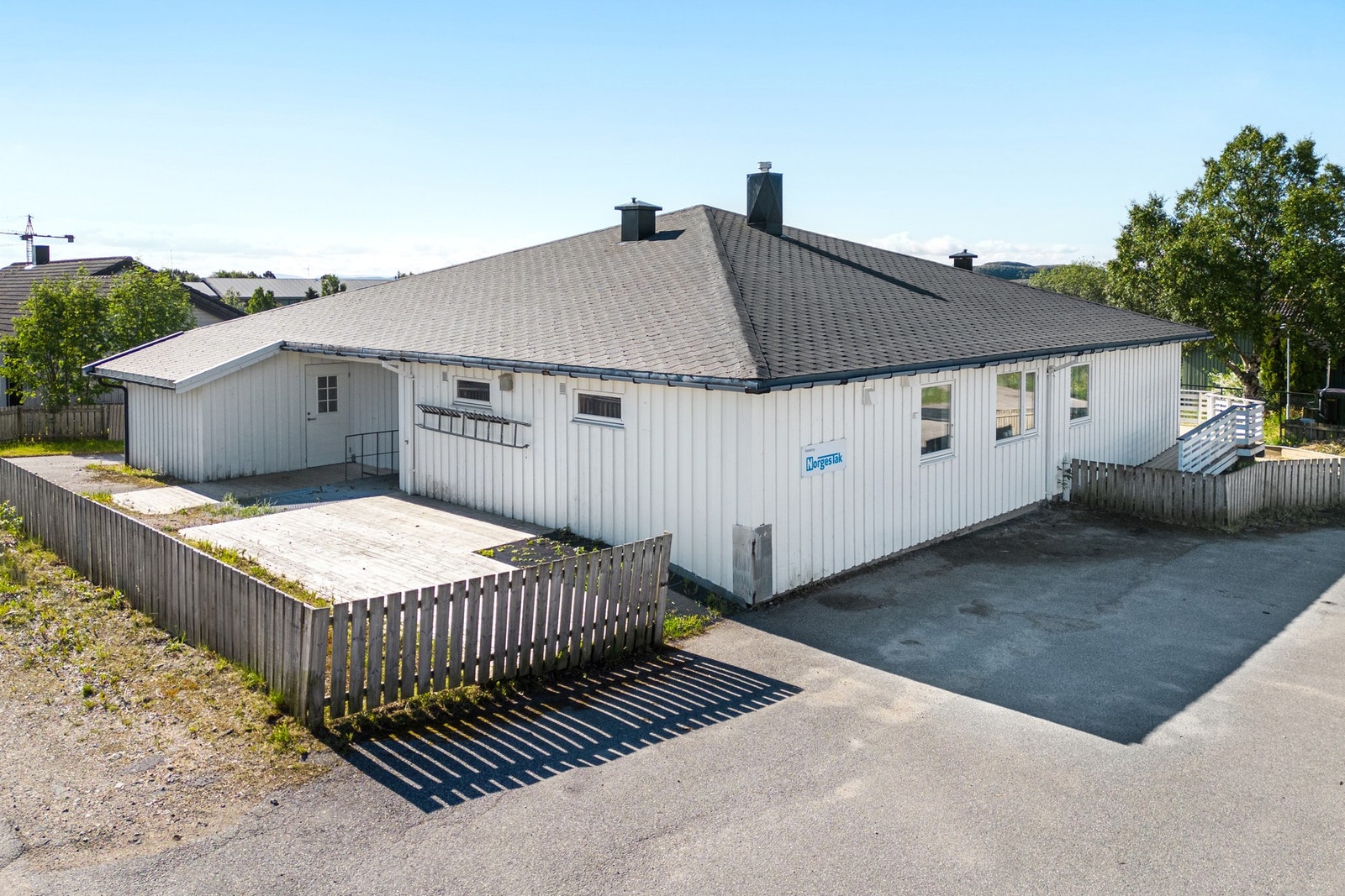 Enebolig med mulighet for utleie av to hybler Galleribilde