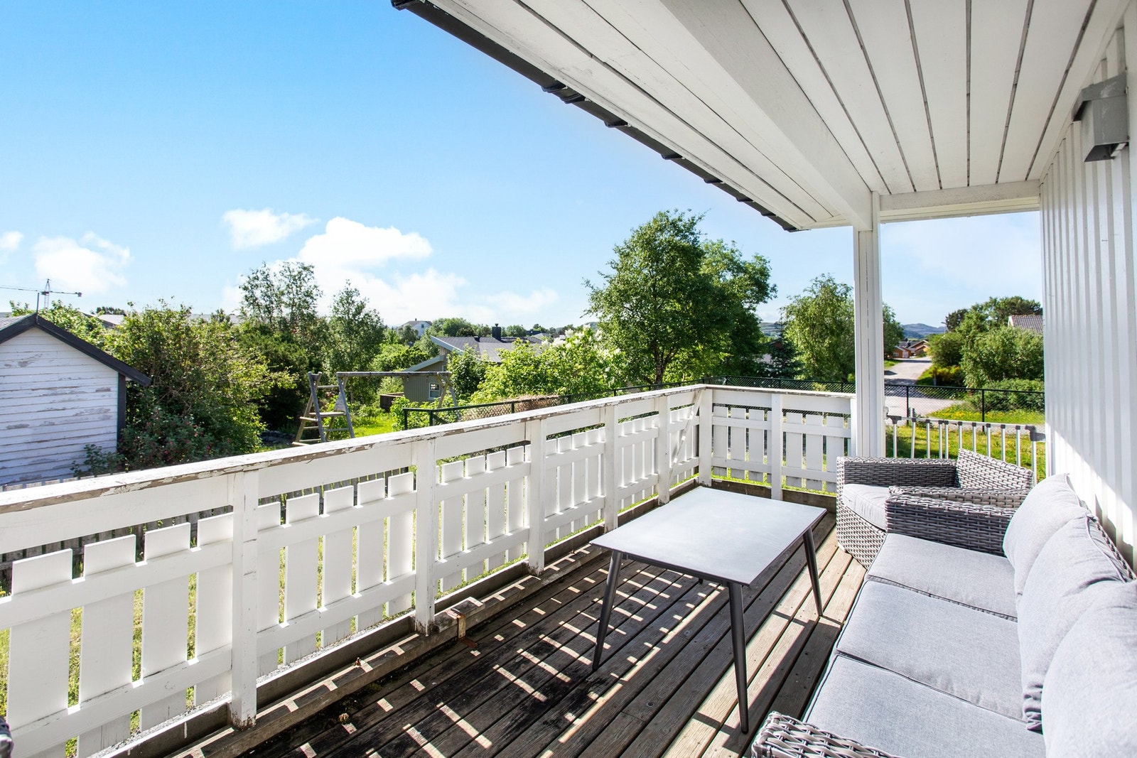 Skjermet og koselig terrasse Galleribilde