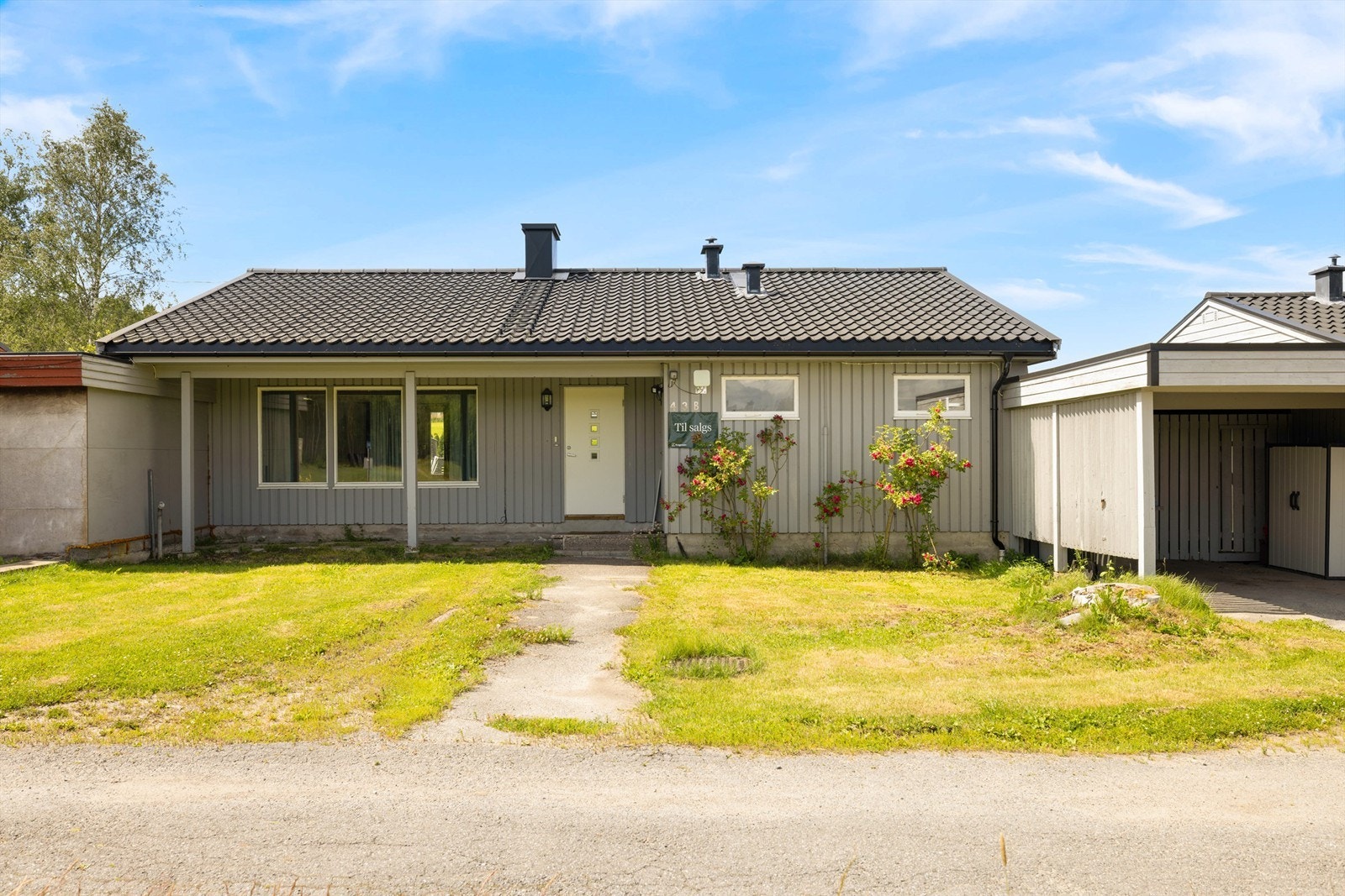 Ørmenveien 43B presenteres av Kenneth Graarud Olsen i Krogsveen. Galleribilde