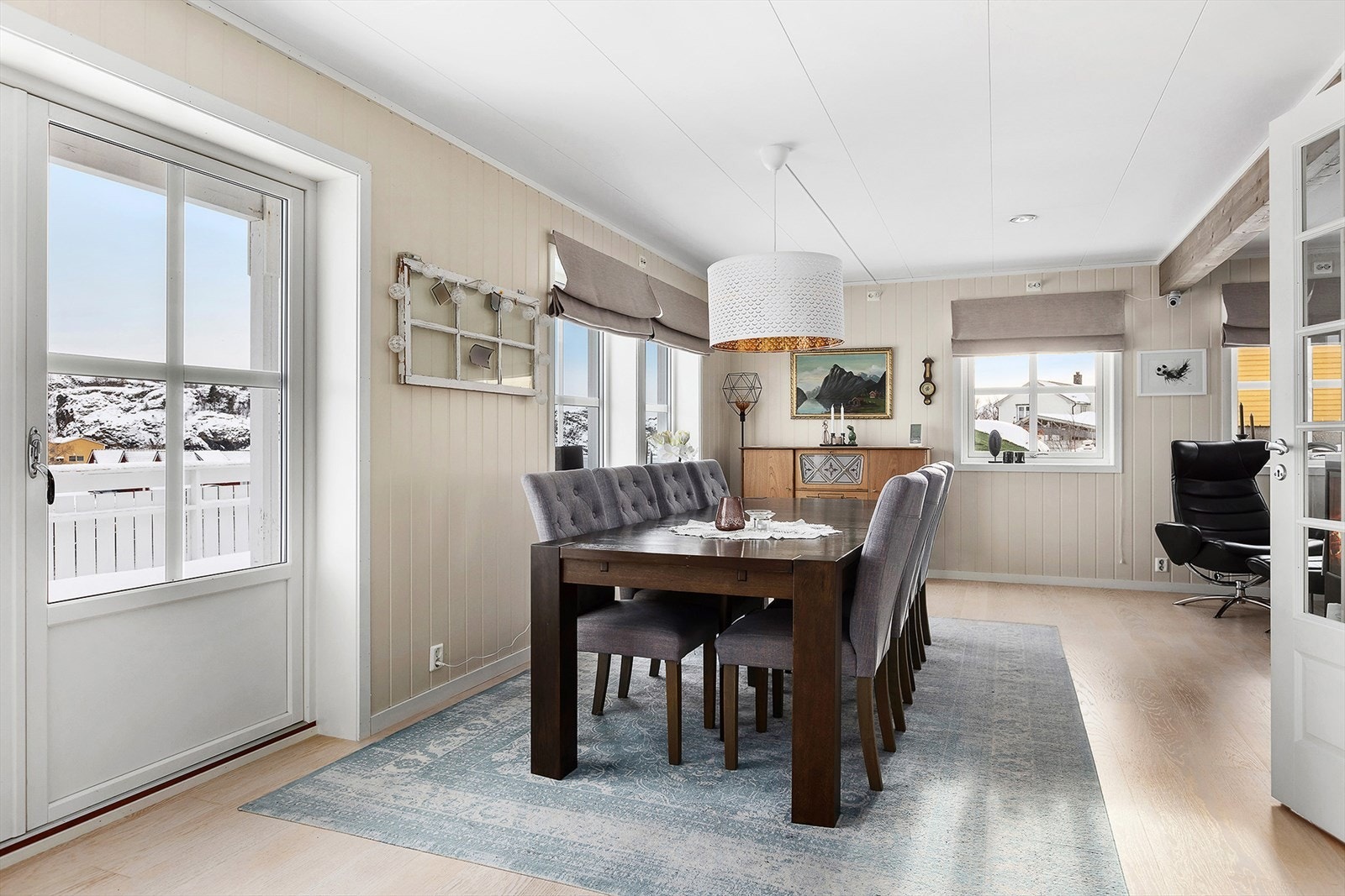 Dør videre ut til terrassen Galleribilde