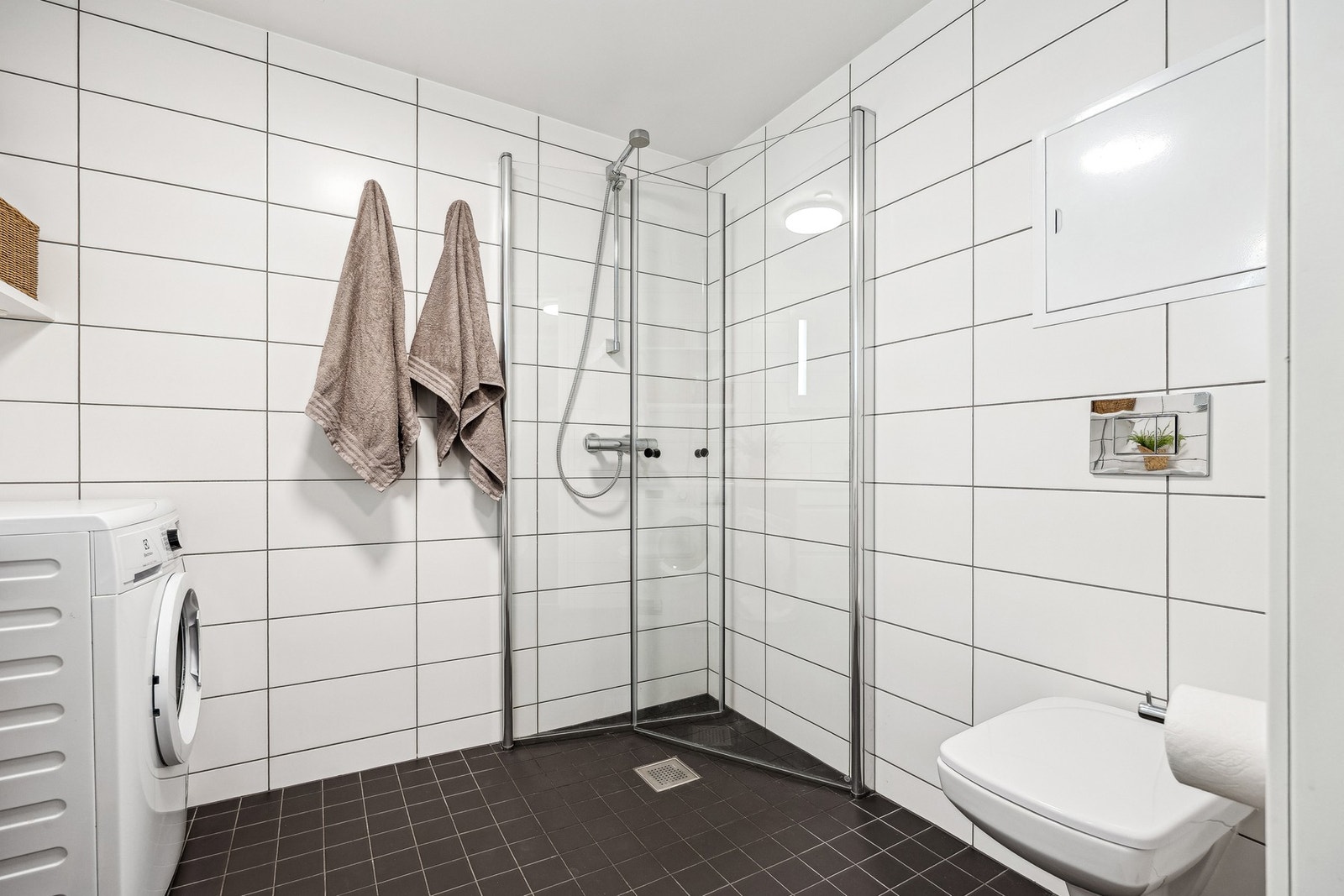 Gjennomgående god standard, vurdert til TG1 av takstmann. Galleribilde