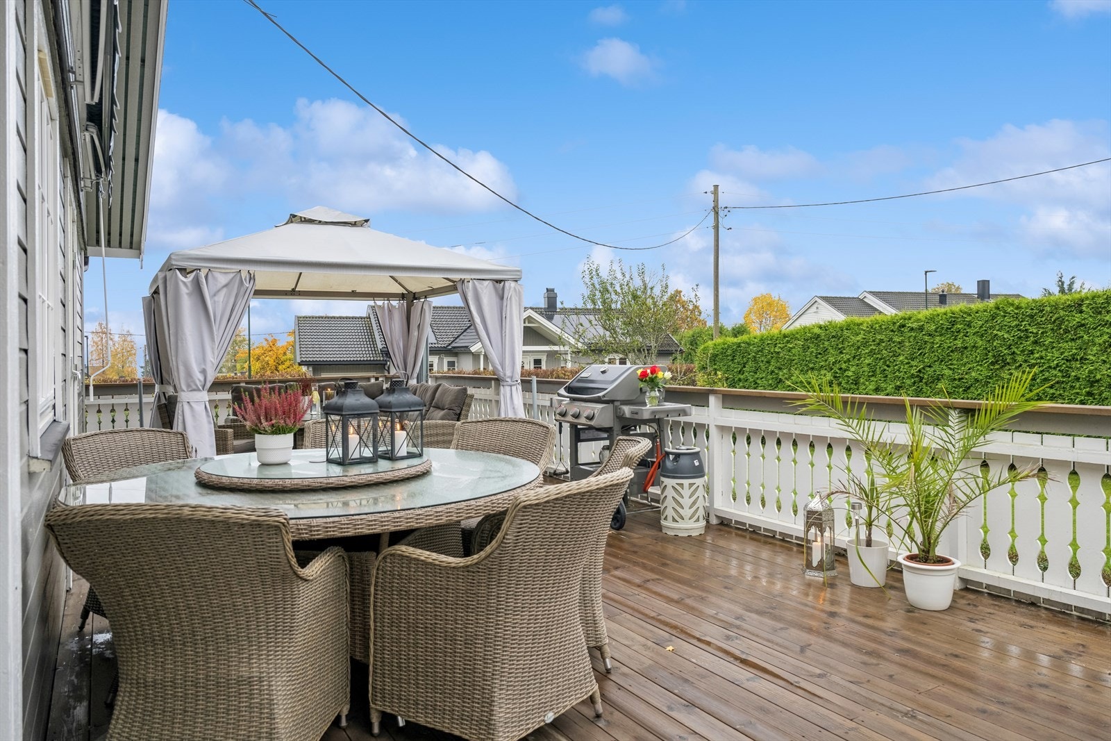 Romslig fin terrasse Galleribilde