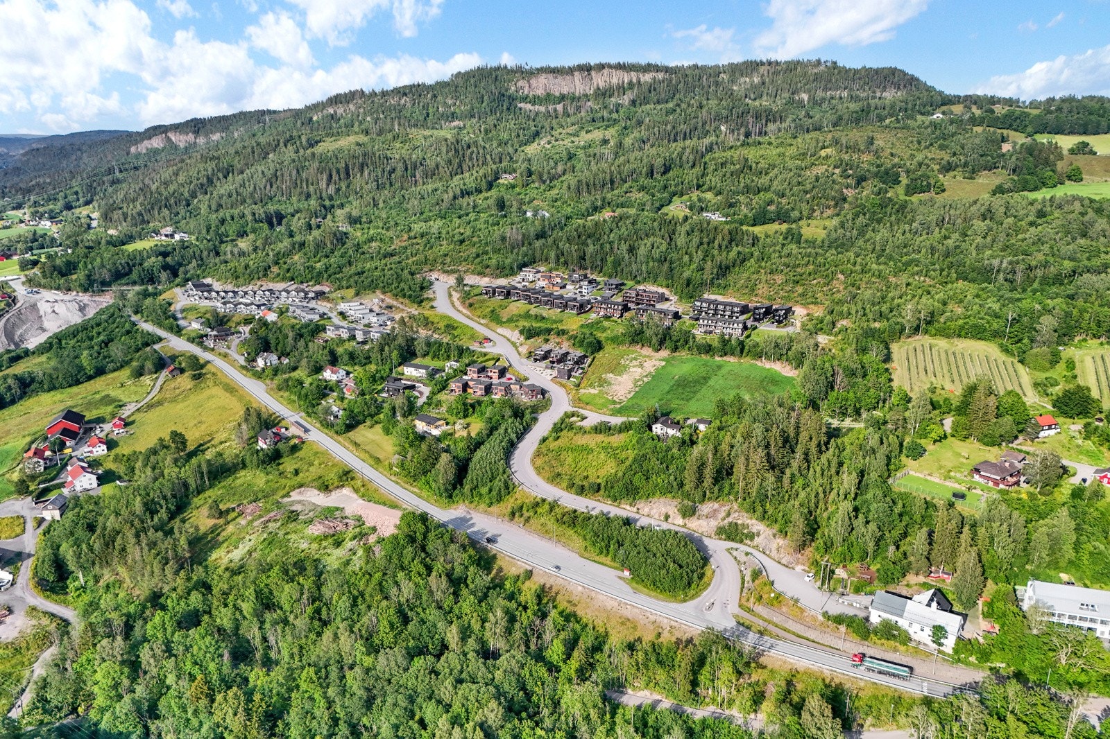 Eiendommene er vurdert som utviklingstomter, forutsatt solgt til en utbygger som vil utvikle tomten som et helhetlig utviklingsprosjekt Galleribilde