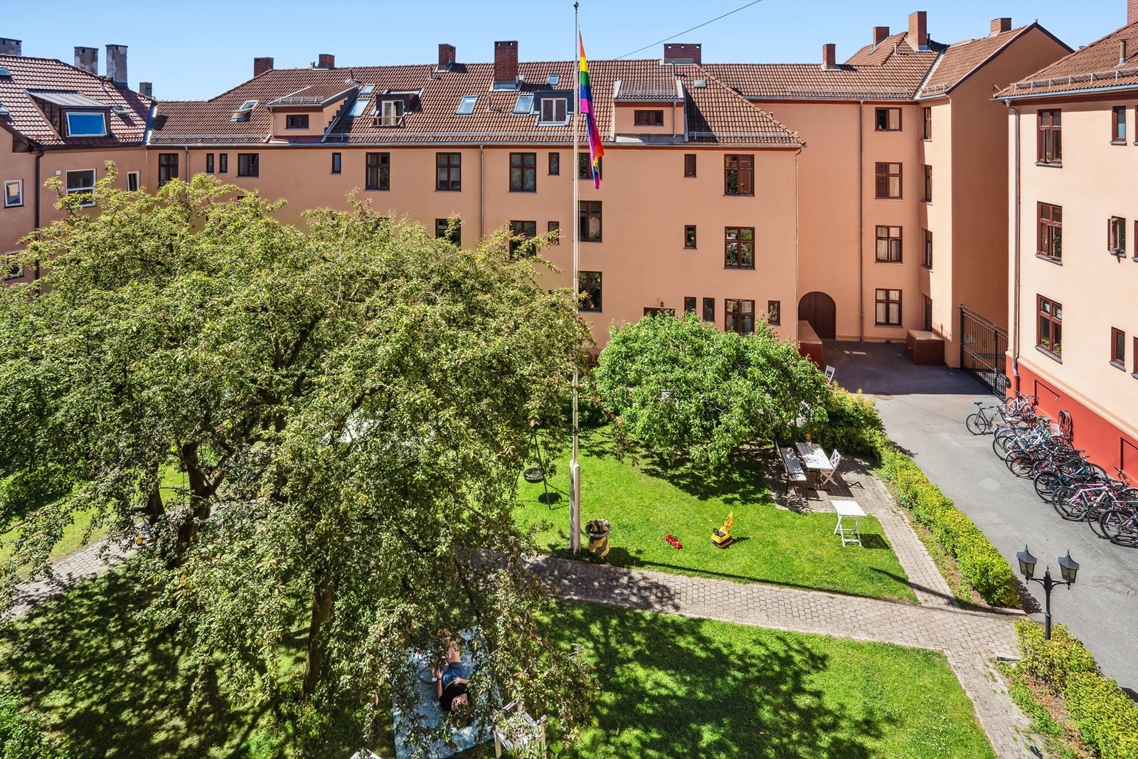 Vøyenvollen borettslag har et fantastisk flott opparbeidet fellesareal. Galleribilde