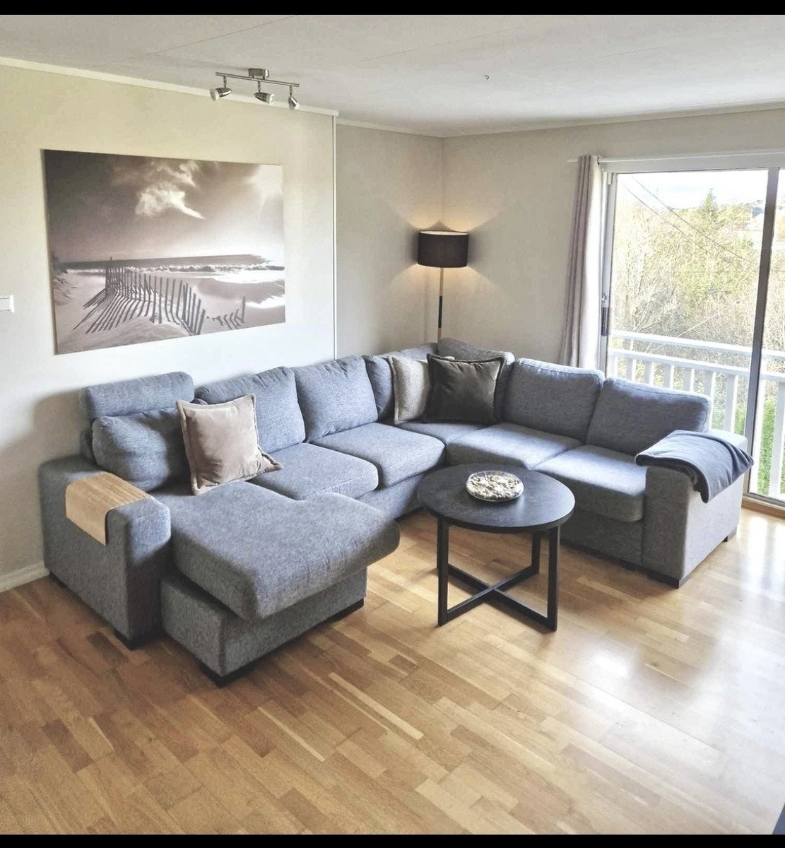 Stue er umøblert Galleribilde