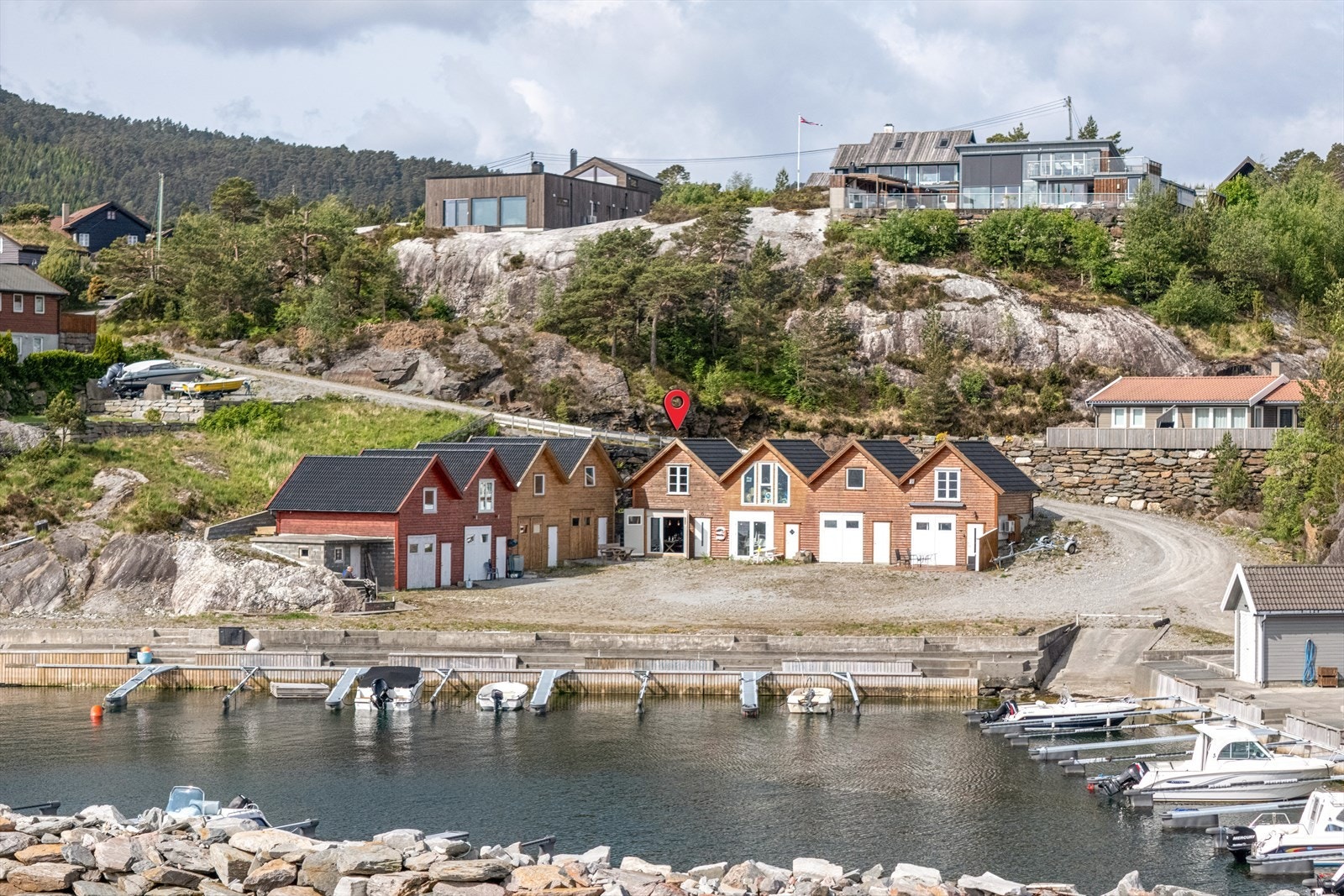 Velkommen til naust i Nordre Buvika Galleribilde