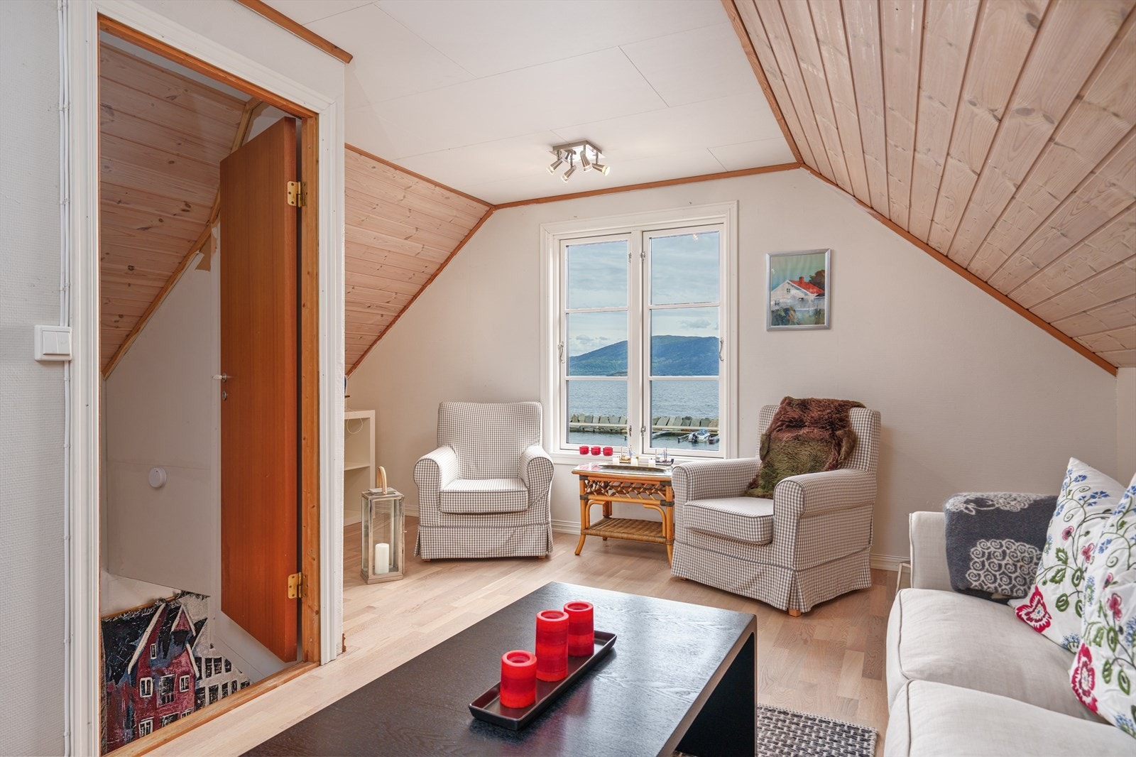 YON09350-blend Galleribilde