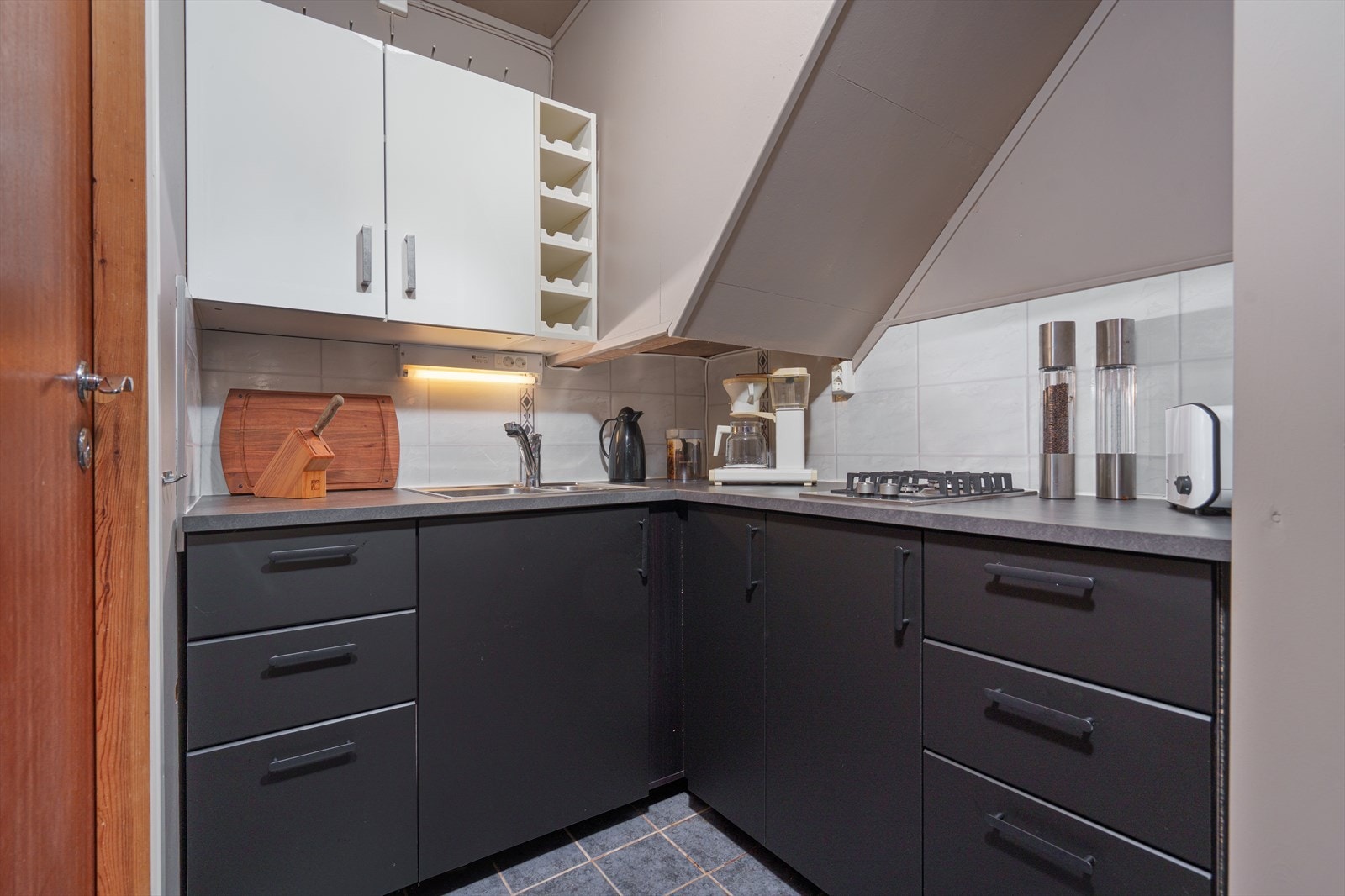 YON09488-blend Galleribilde