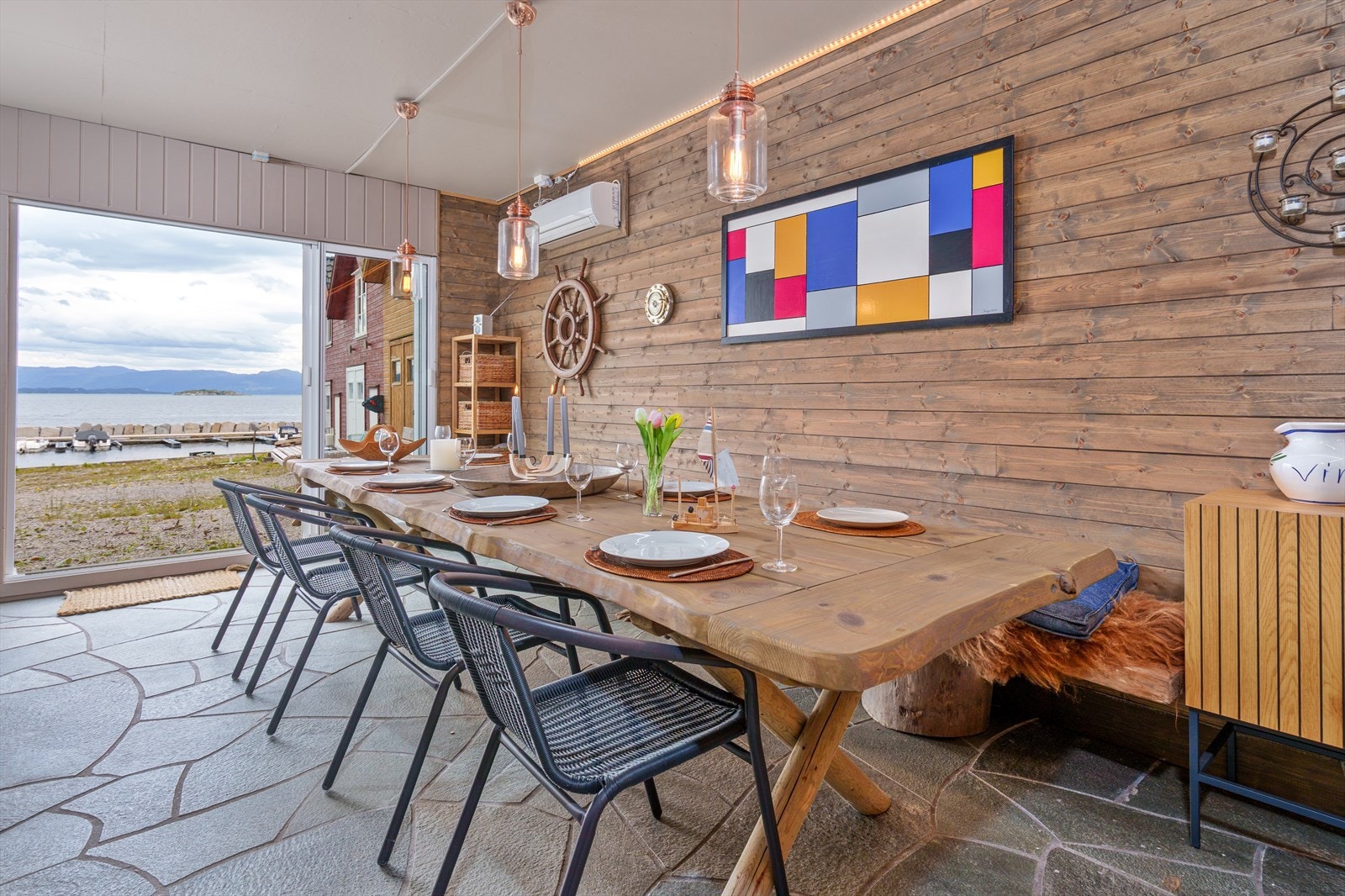 YON09551-blend Galleribilde