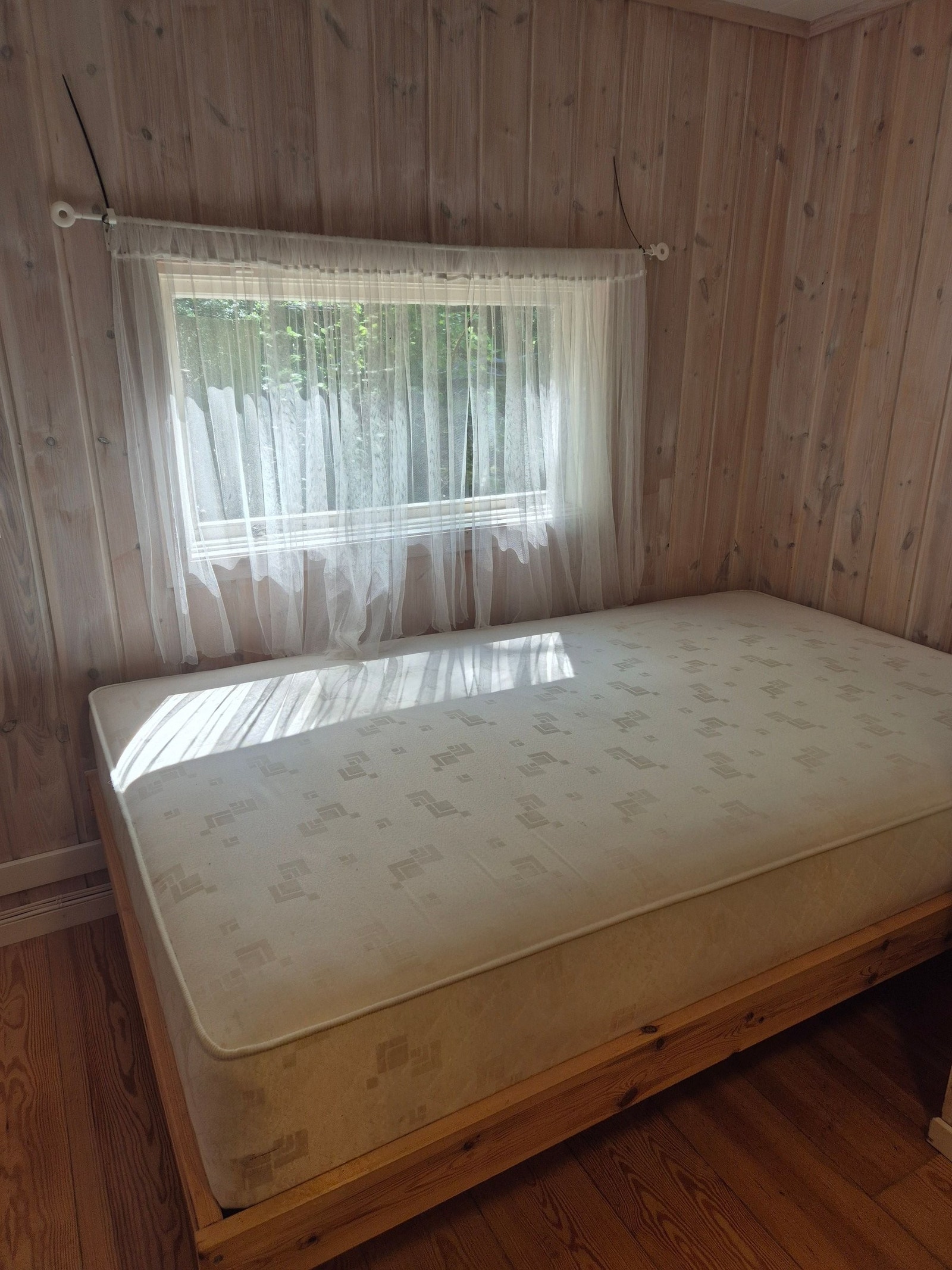 Soverom i hoveddel Galleribilde