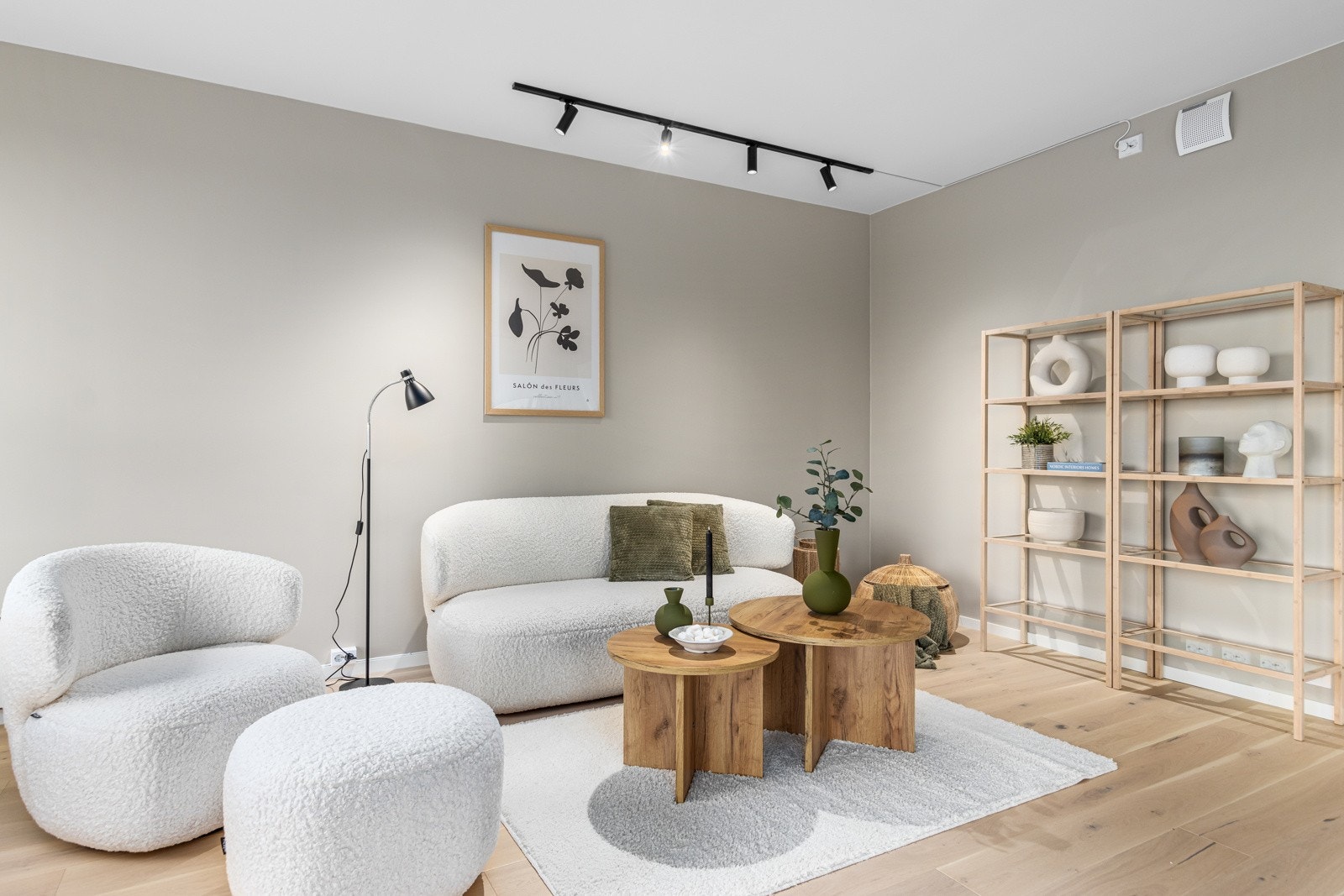 Kabel-tv, internett, forsikring, renter mm er inkludert i felleskostnadene. Galleribilde