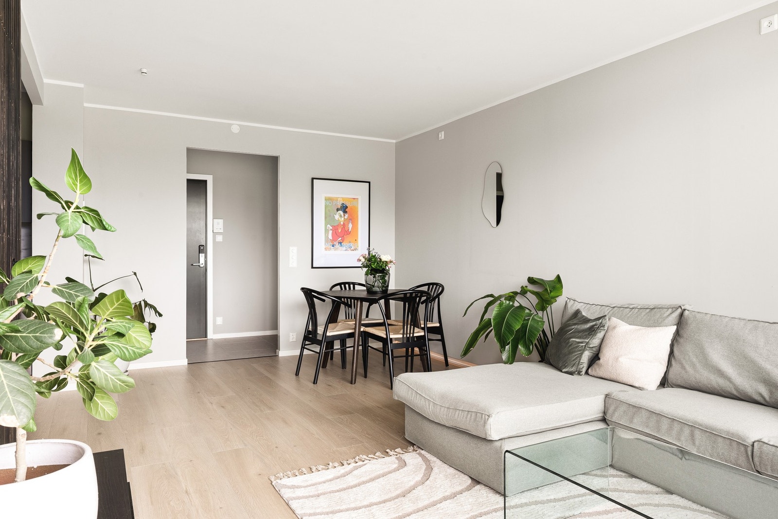 Alt i alt et sosialt allrom. Galleribilde