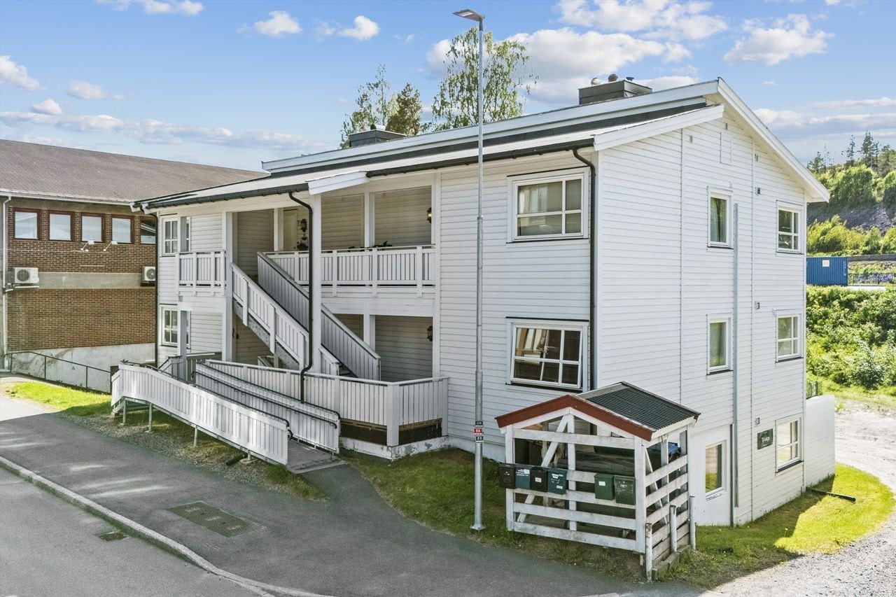 Fellesareal med inngangsparti Galleribilde