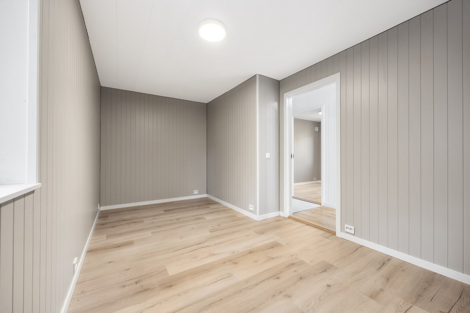 Soverom 2 er av svært god størrelse til å innrede slik du ønsker. Galleribilde