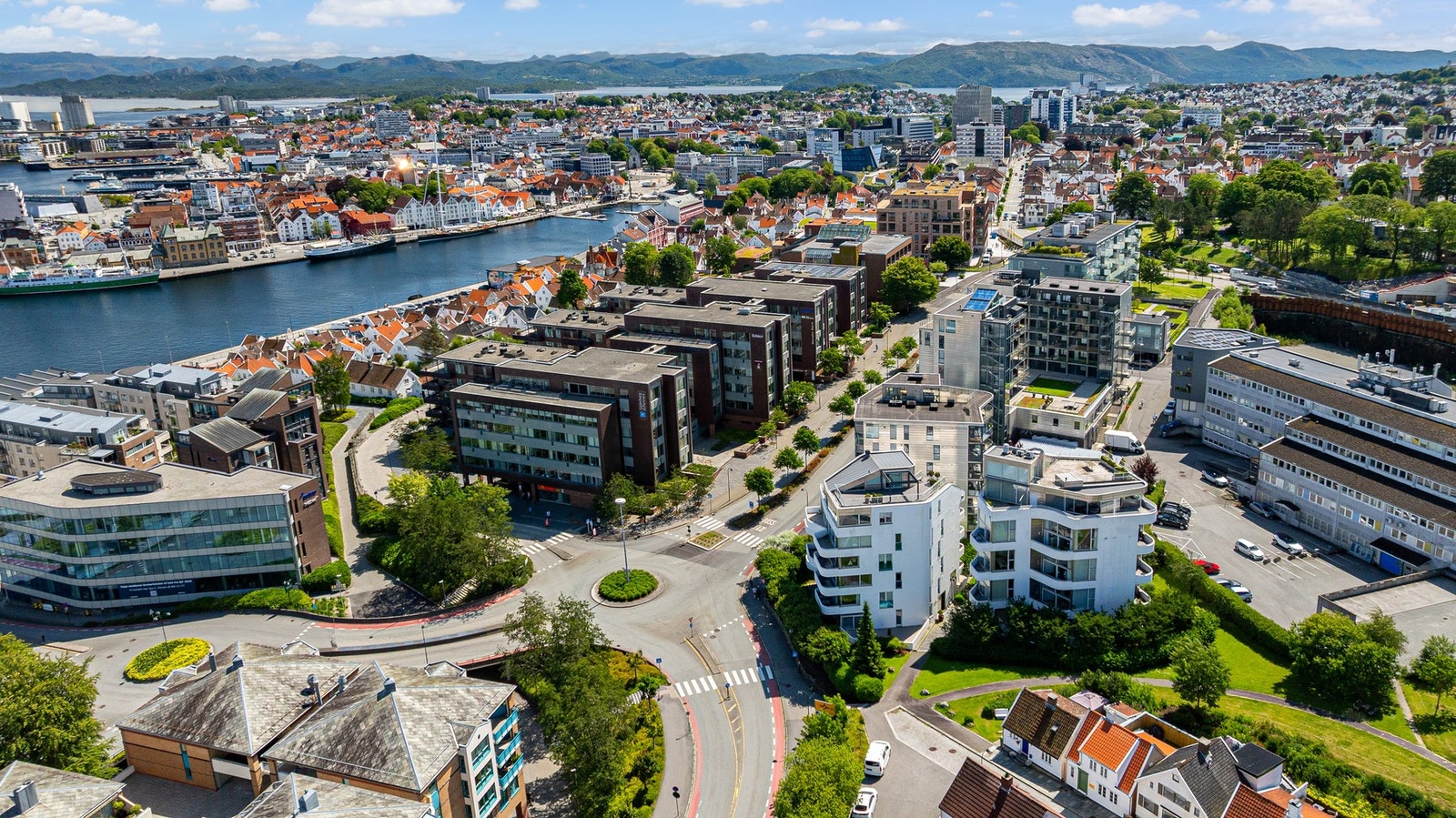 Du spaserer også til Vågen og sentrumskjernen på få minutter. Galleribilde