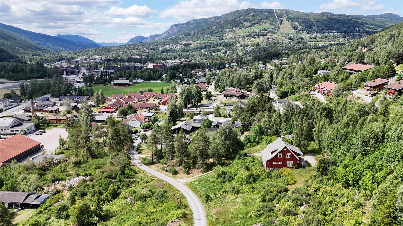 Rolvshusvegen 15/17/20 - i Gol. Flott beliggenhet og nært sentrum og alle fasiliteter. Galleribilde