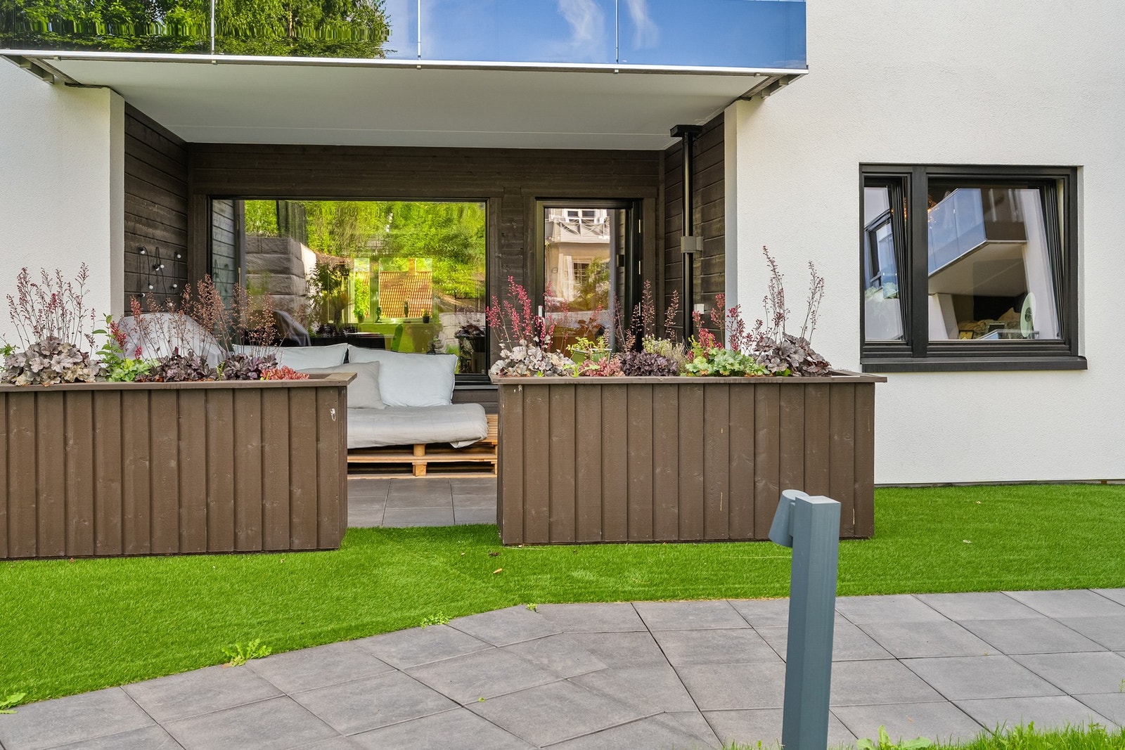 Fra plattingen er det videre adkomst til fellesarealer Galleribilde