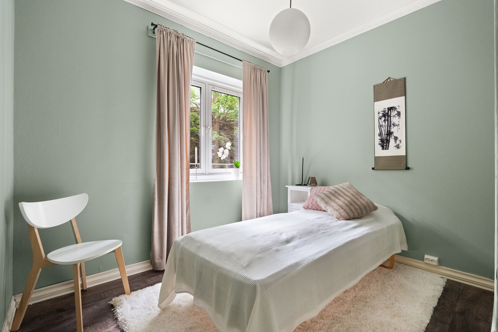 Romslig soverom Galleribilde