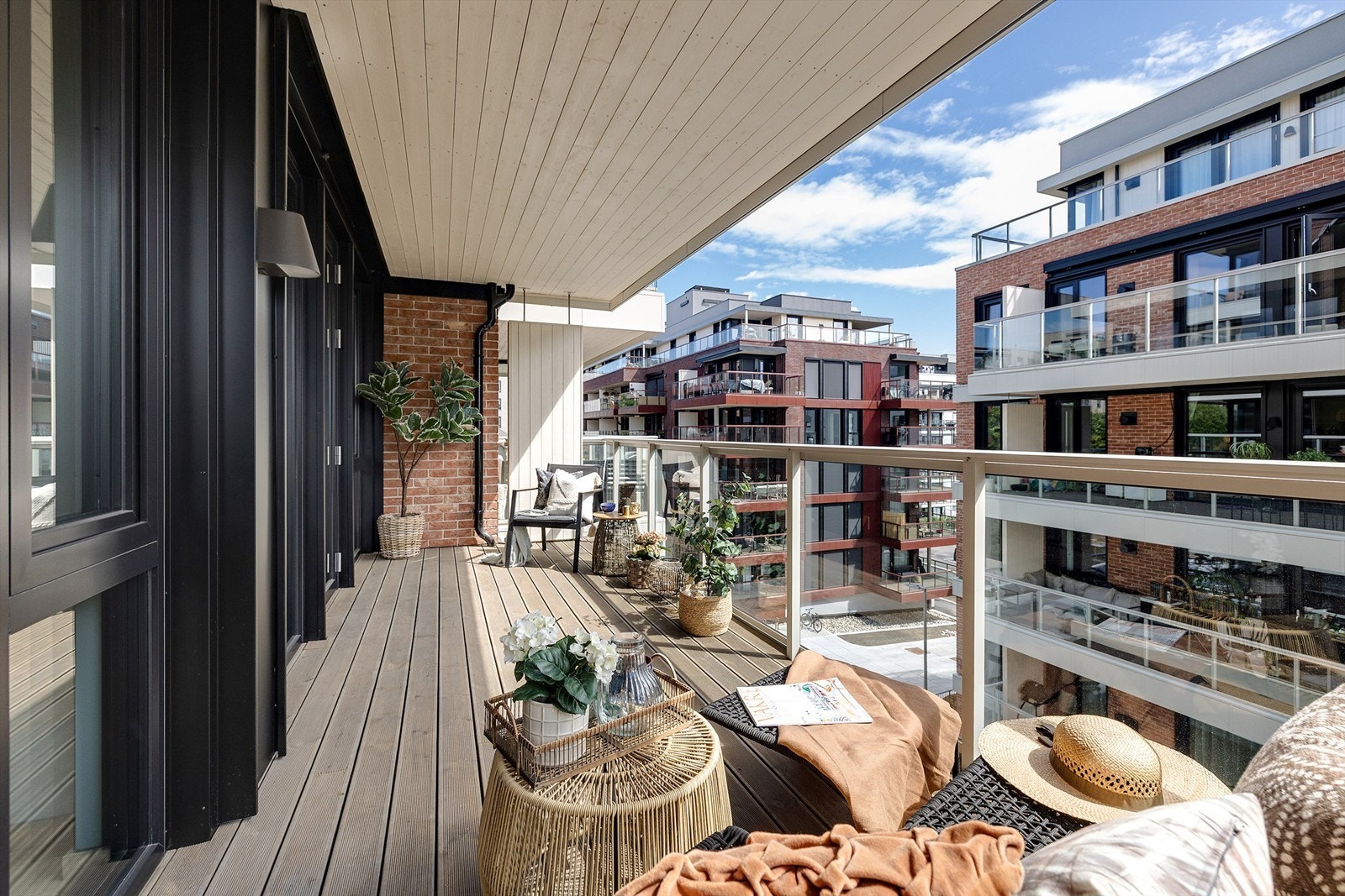 Leiligheten stod ferdig i juni 2025. Er ubebodd og fremstår direkte innflyttingsklar med meget god standard Galleribilde