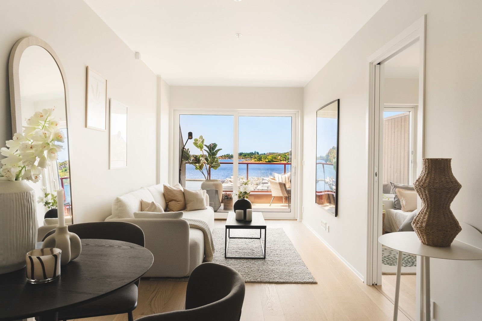 Møvika 29 presenteres av EIE Eiendomsmegling ved Christine Terkelsen. Galleribilde