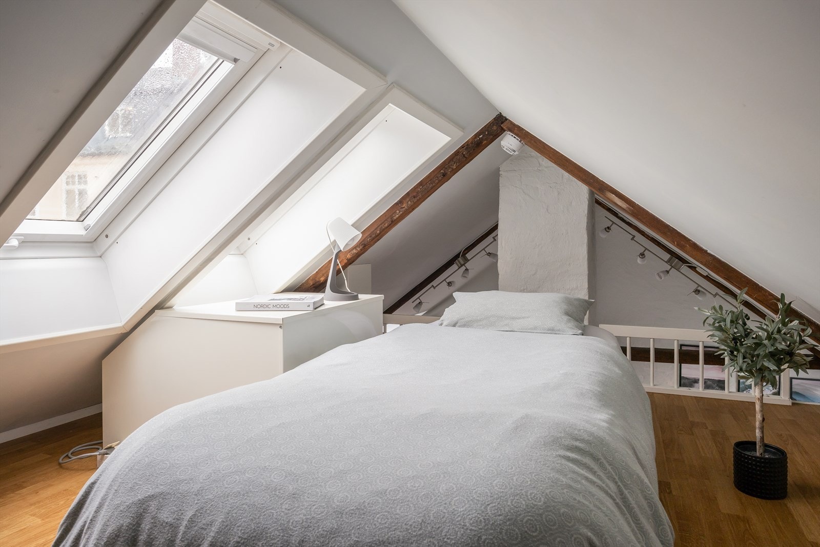 Praktisk hems som i dag benyttes som et ekstra soverom. Galleribilde