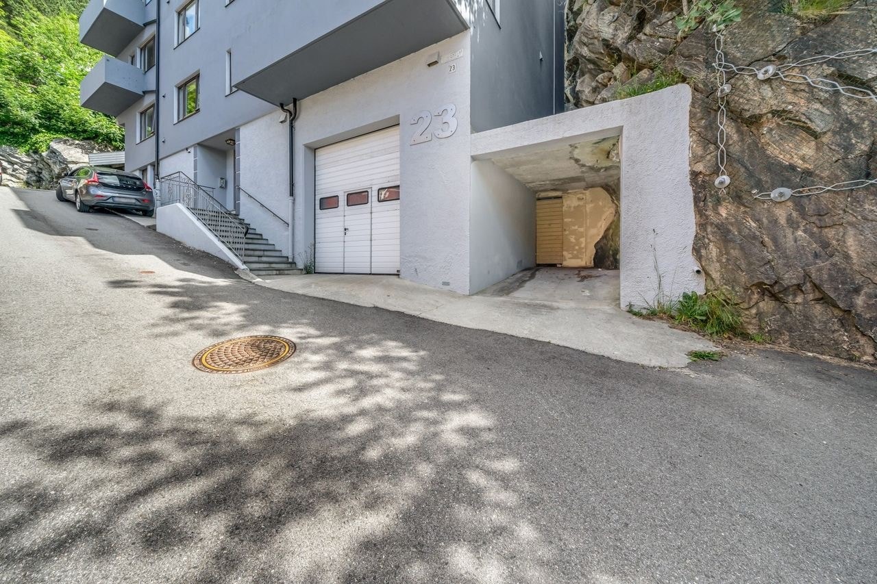 Carport, kan også stå på langs utenfor Galleribilde