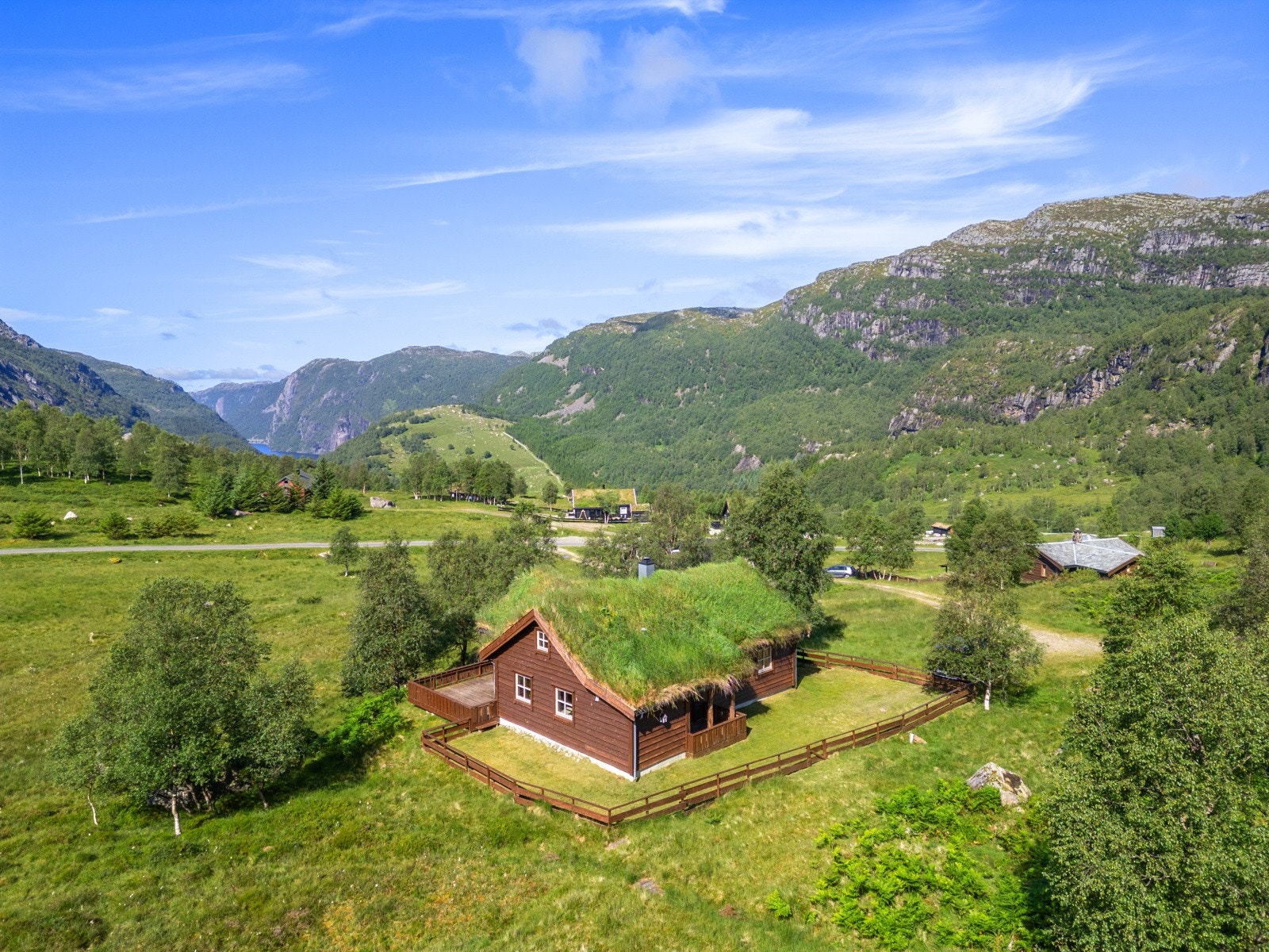 Unike naturopplevelser hele året, vår, sommer, høst og vinter. Kun 1 times kjøretur fra Sandnes. Galleribilde