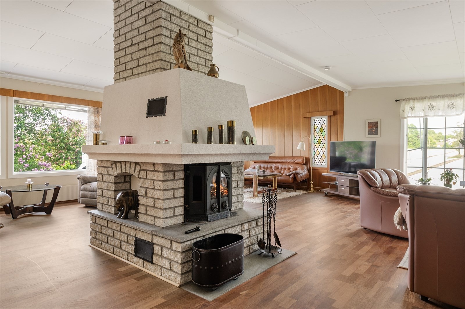 Koselig peisøy som gir en lun og god atmosfære. Galleribilde