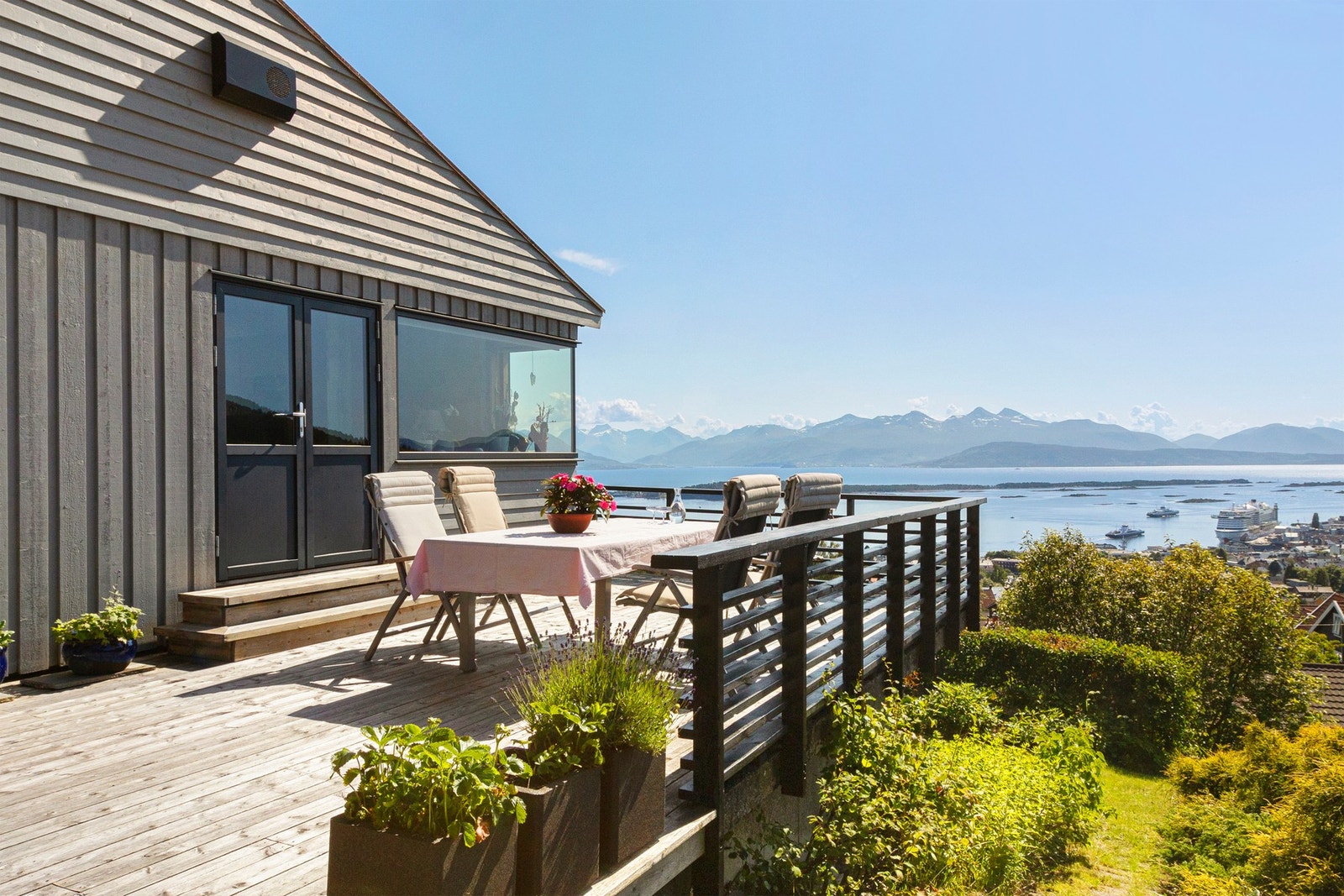 Velkommen til Synnøves veg 14! Galleribilde