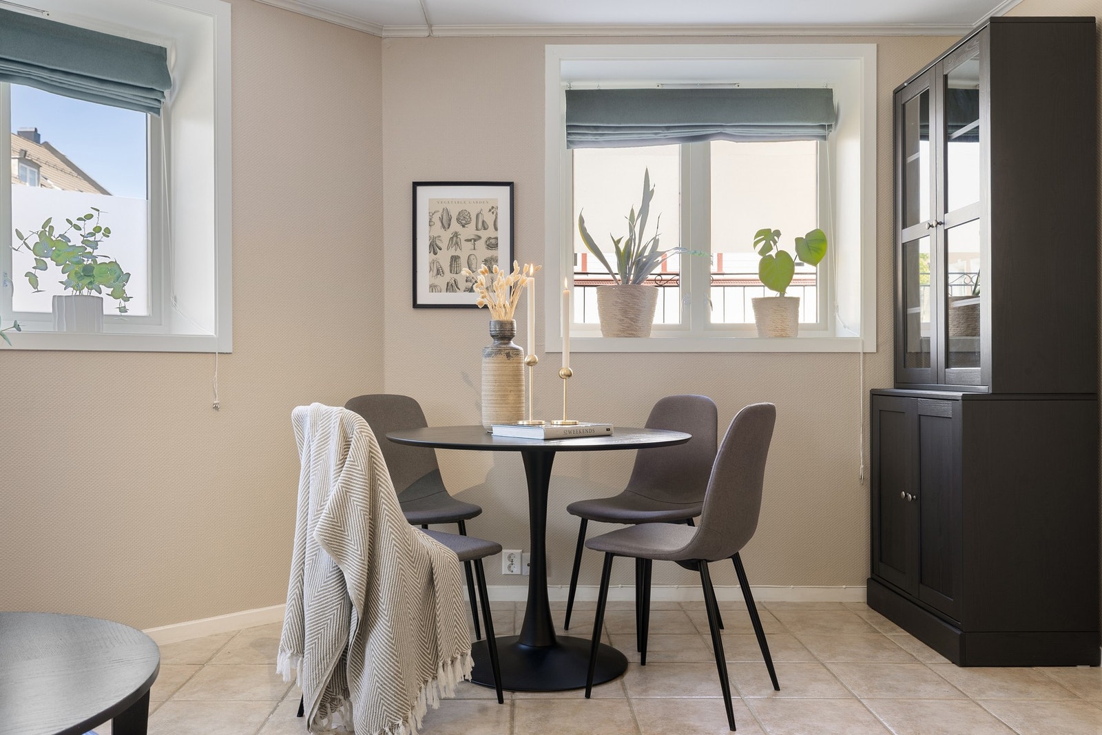 Plass til spisegruppe. Galleribilde