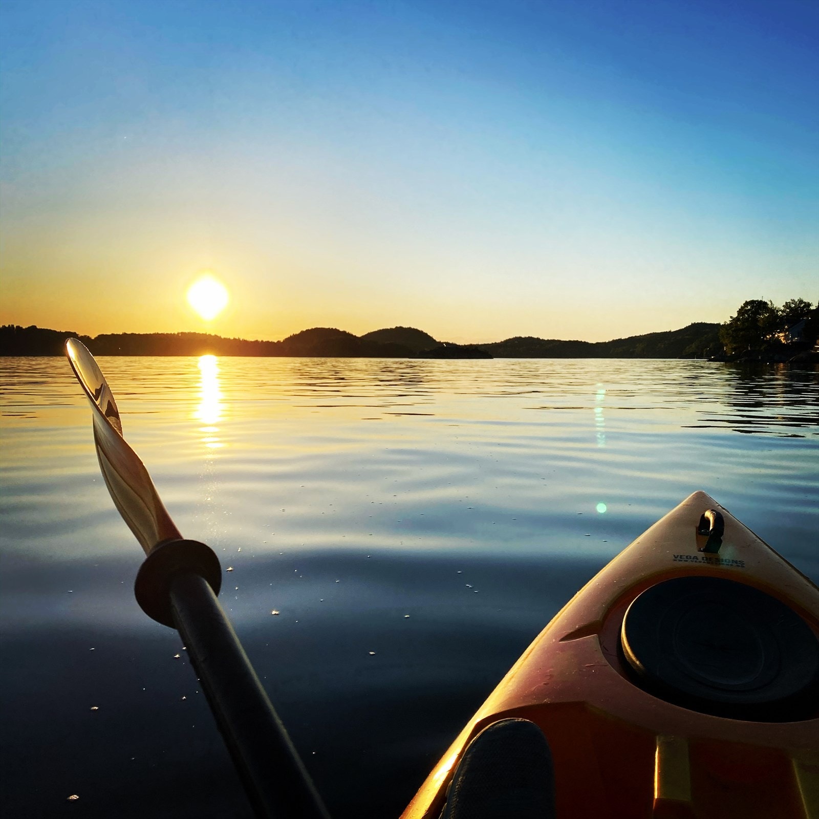 Solnedgang ved sommeren, fanget av selgerens eget kamera Galleribilde