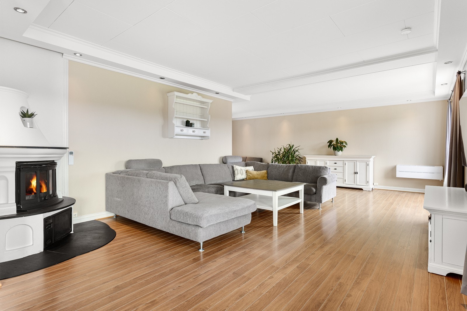 Overflatene er pene og de fleste overflater er pusset opp eller fornyet etter cirka år 2000. Galleribilde