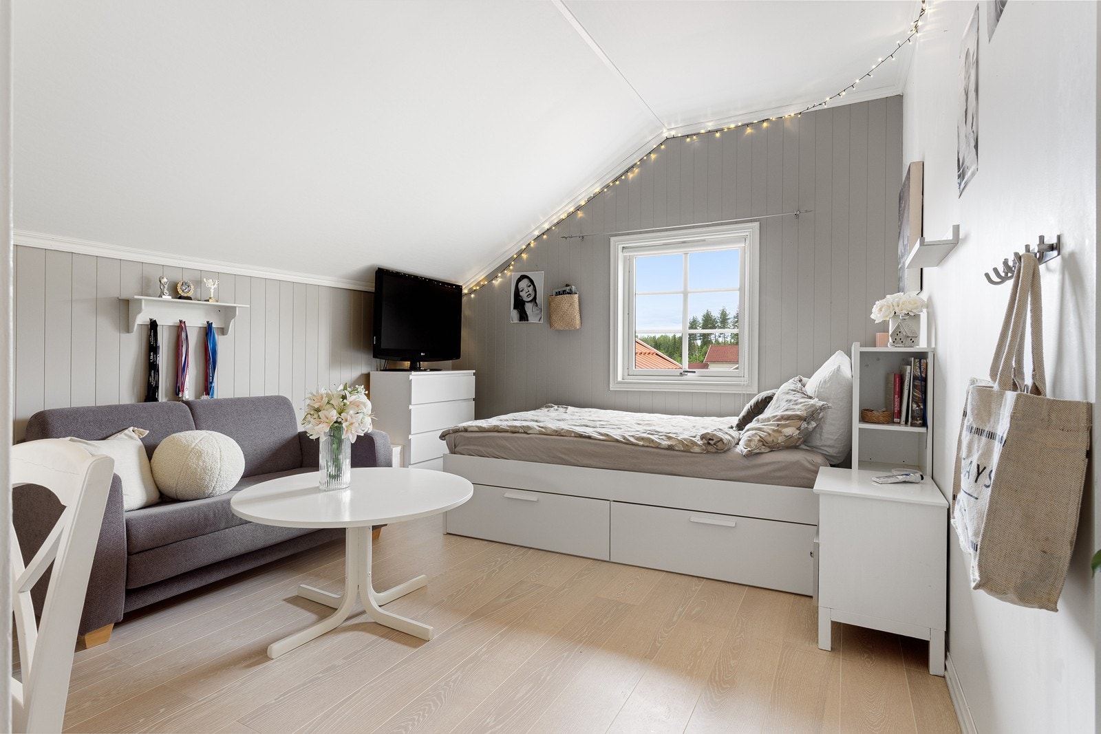 Soverom 3 - Med alle soverom på samme etasje, er boligen praktisk for småbarnsfamilier. Galleribilde