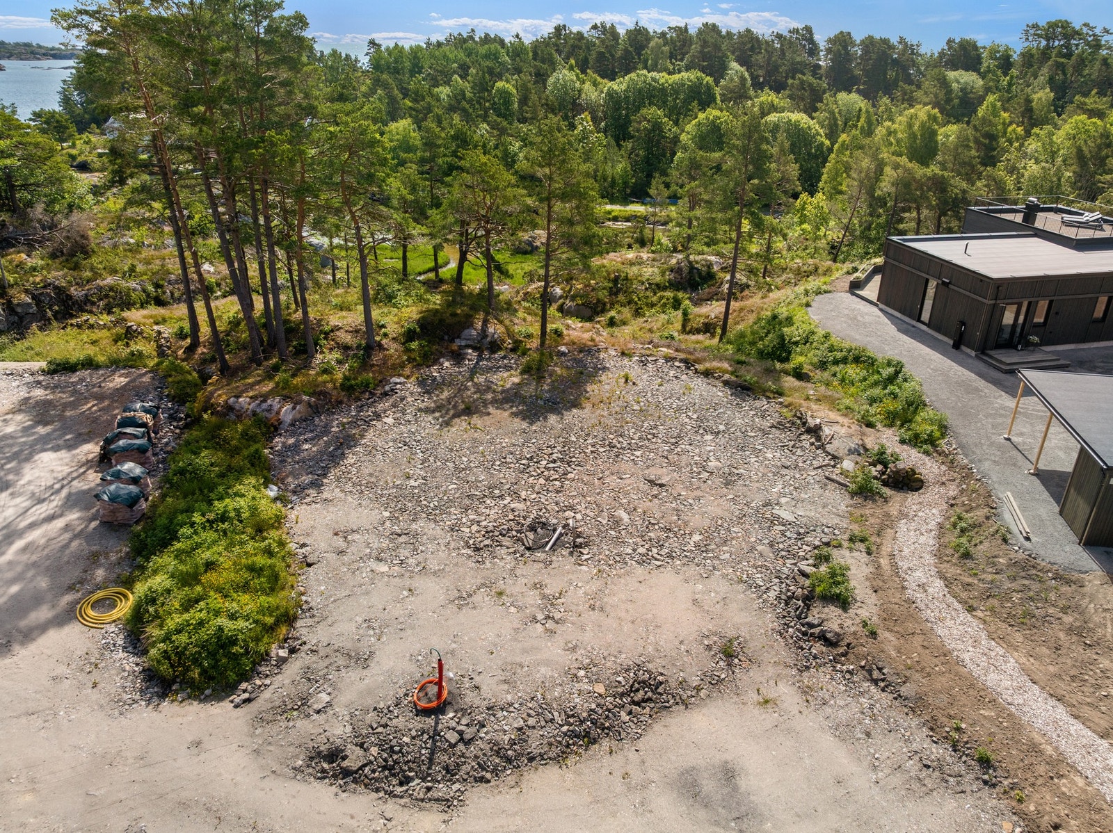 Tomt 6 er på 795,5 kvm og ligger svært sjønært. Galleribilde