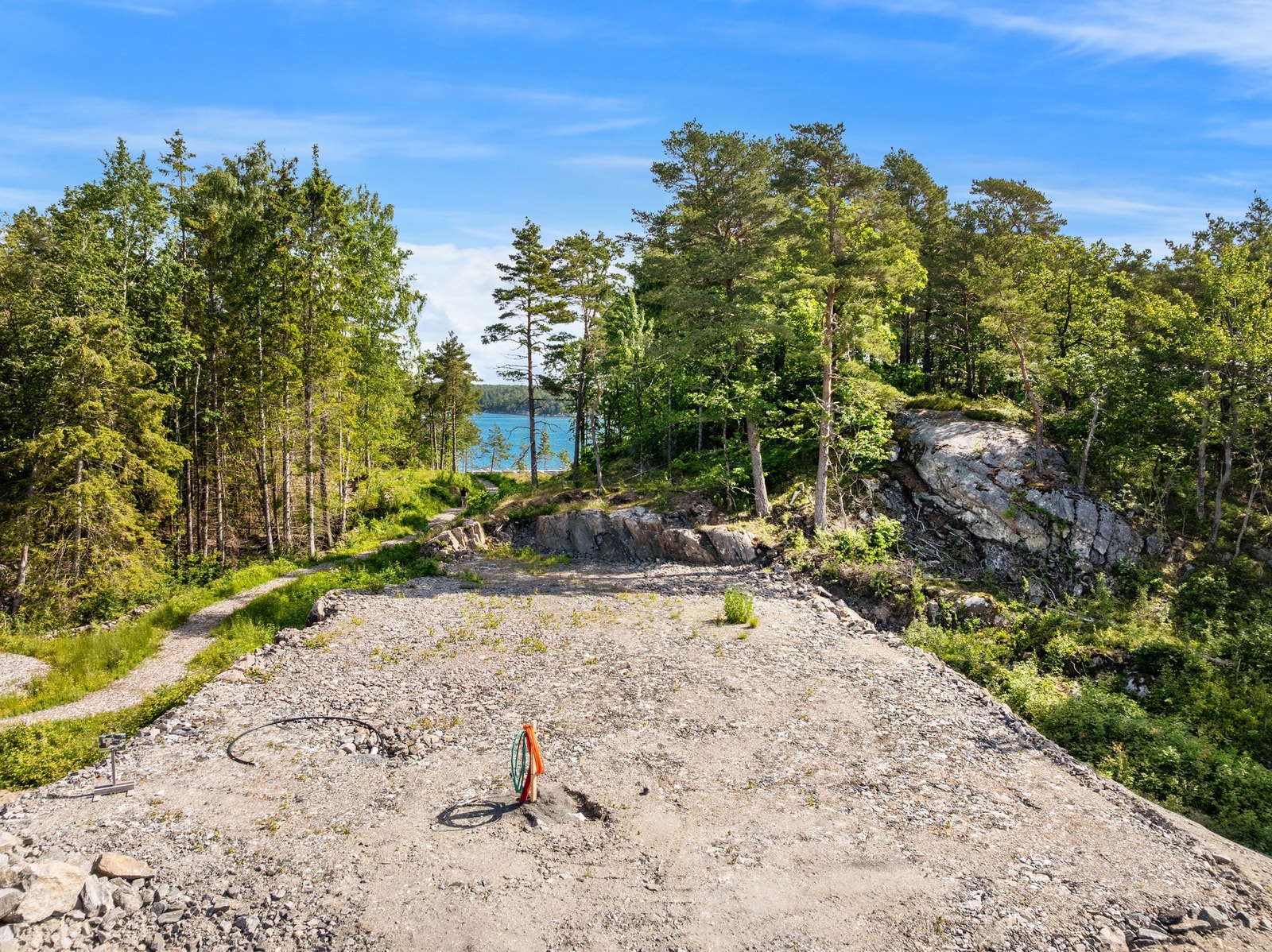 Tomt 8 er på 1084,5 kvadrat og er feltets 2 største tomt. Galleribilde