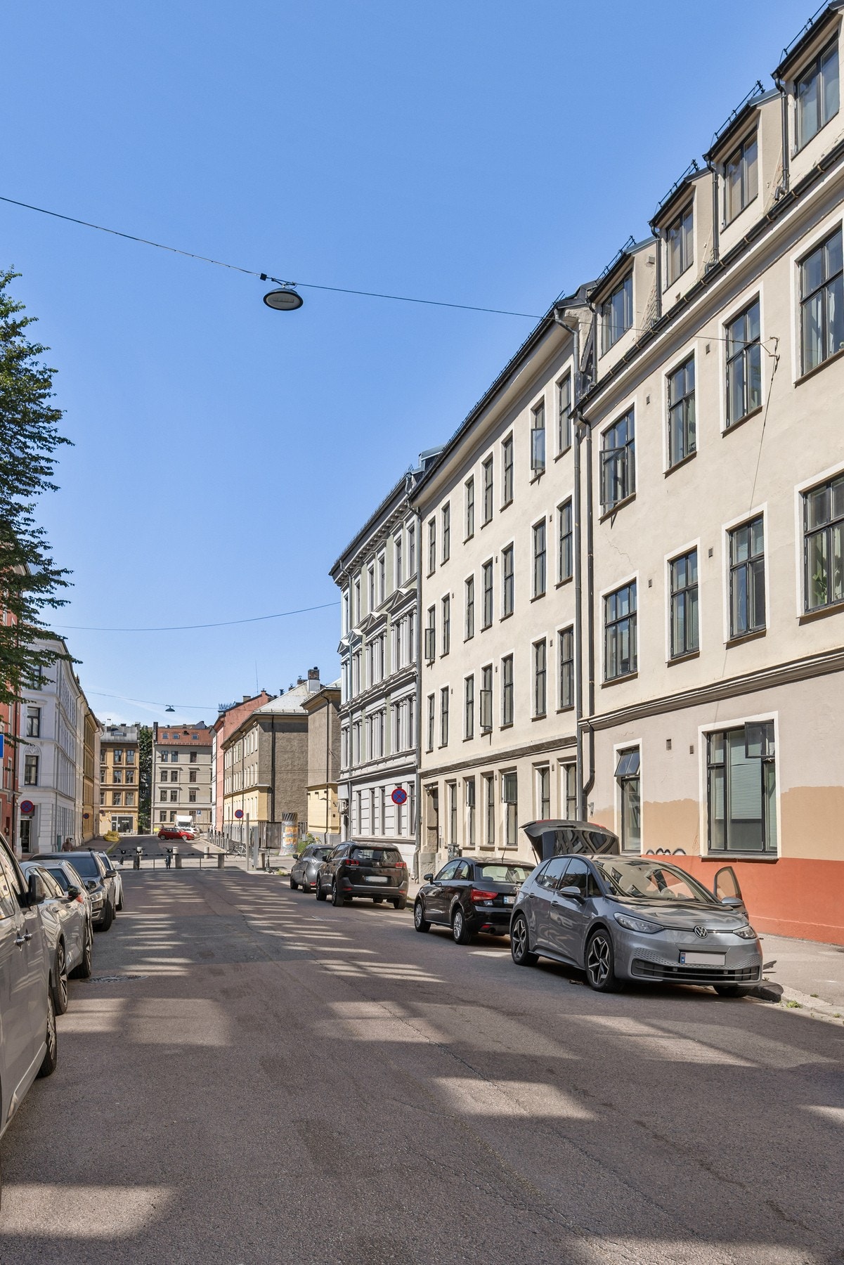 Rolig og sjarmerende gate på Grünerløkka - kort vei alt det byen har å by på! Galleribilde