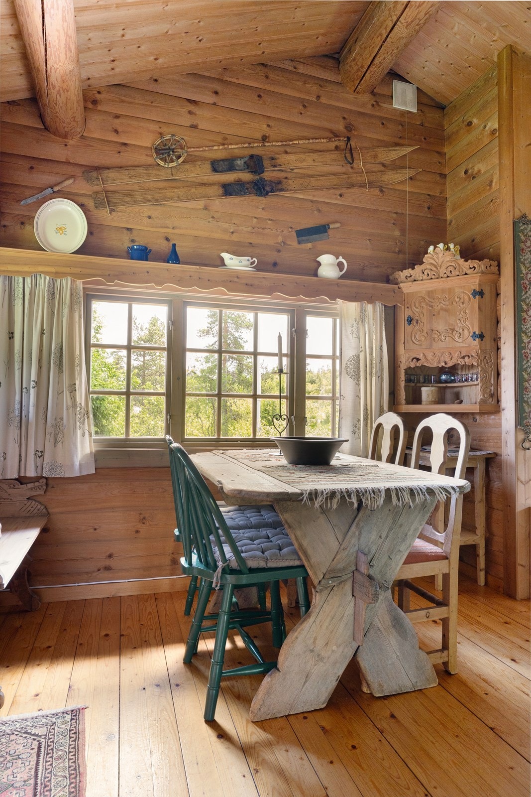 God plass til et større spisebord. Galleribilde