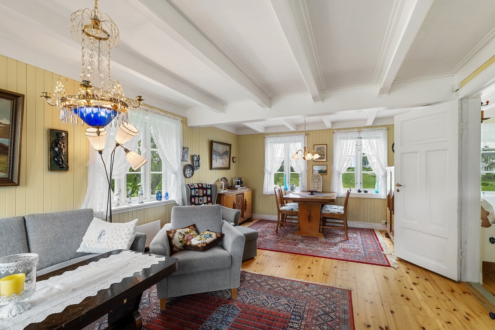 Et naturlig samlingspunkt for hyggelige måltider. Galleribilde