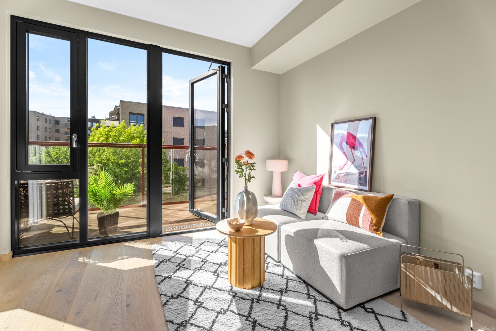 Utgang til balkongen fra stuen Galleribilde