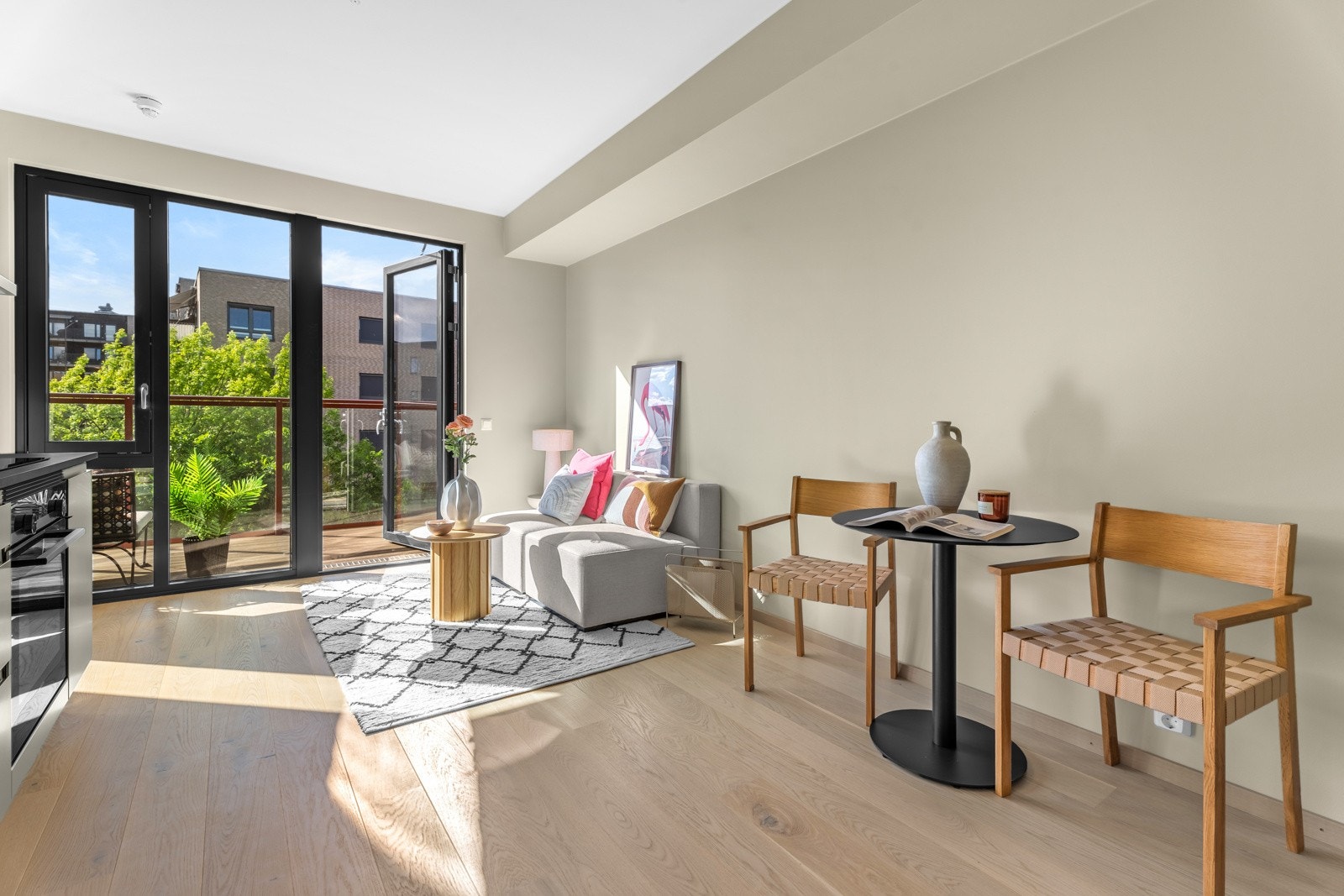 Helt ny og ubebodd toppleilighet med stor balkong og nydelige solforhold Galleribilde