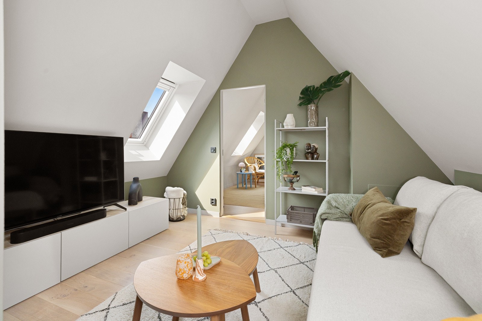 Hemsen har en takhøyde på opptil ca. 2,9 meter på det høyeste. Galleribilde