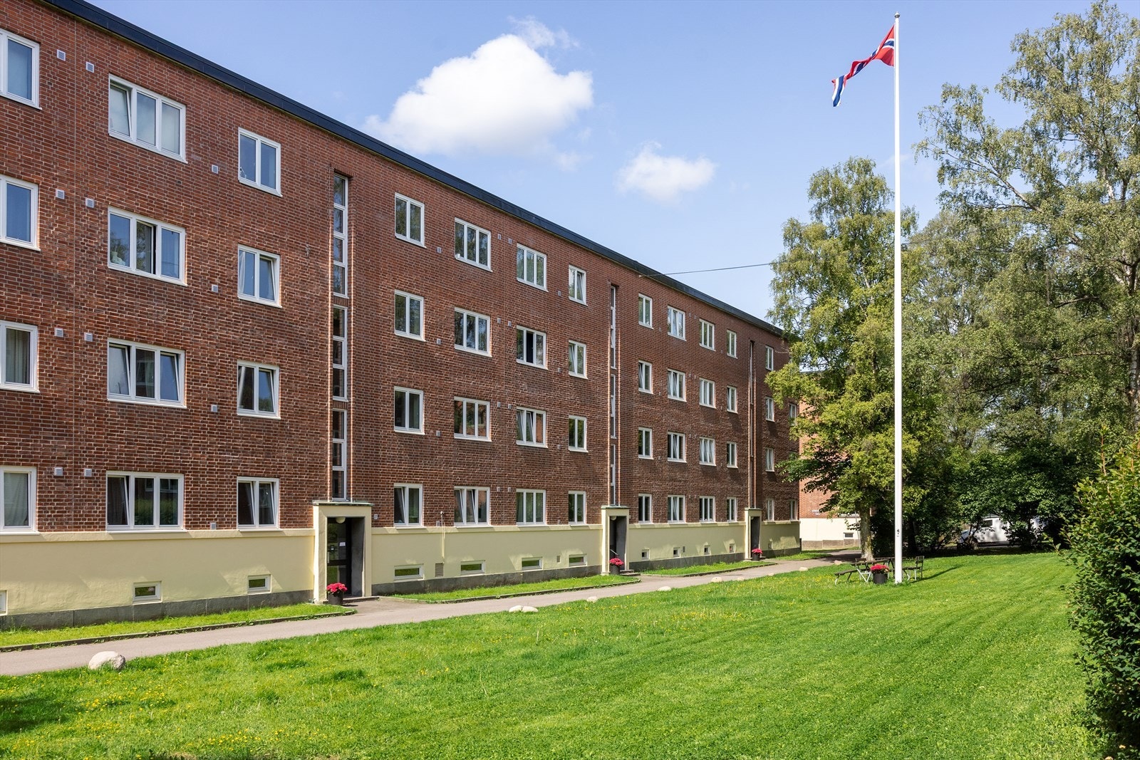 Boligen har en sentral og attraktivt beliggenhet på Sinsen. Galleribilde