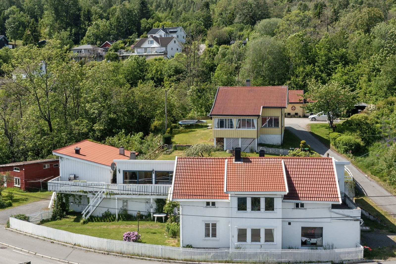 Sentralt beliggenhet på Storsand med panorama fjordutsikt! Galleribilde
