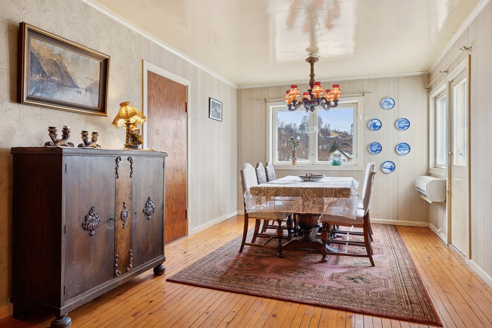 Det er også plass til spisestue. Galleribilde