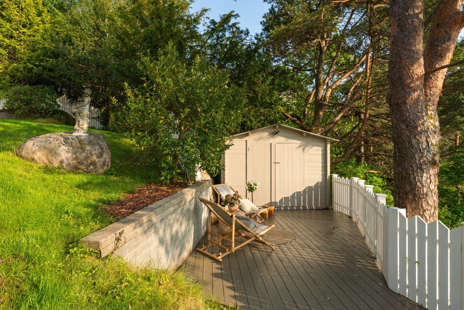 - Redskapsbod med god oppbevaringsplass - Galleribilde