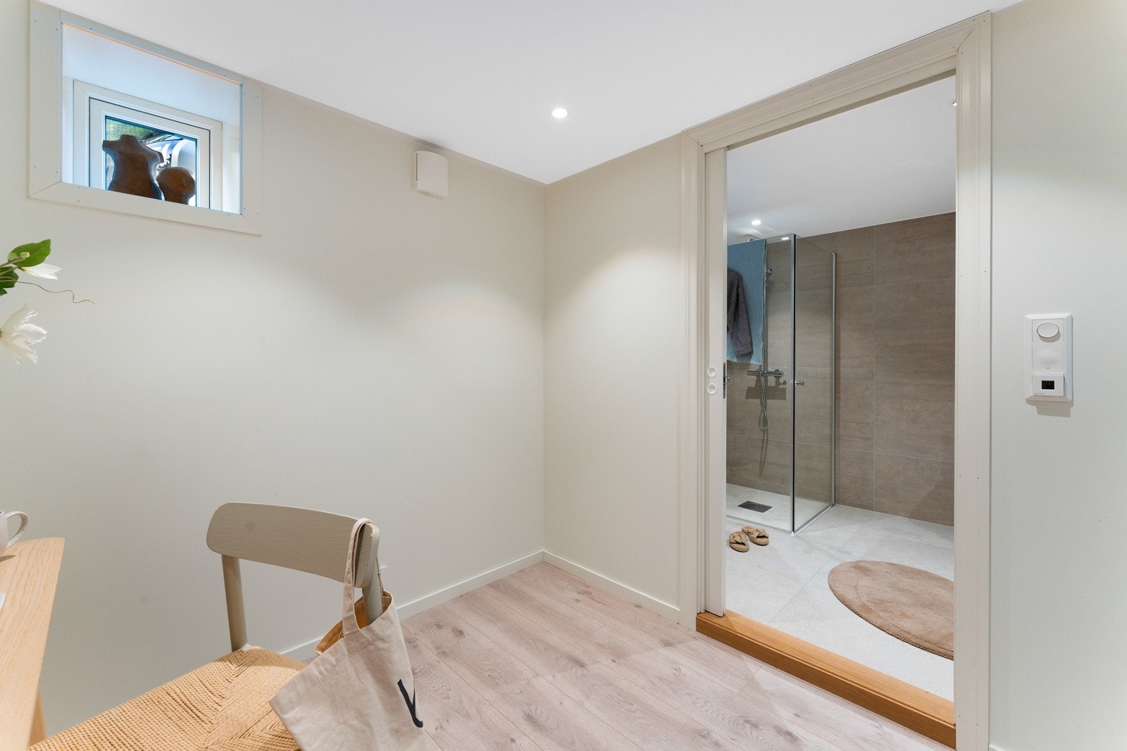 - Inngang til baderom - Galleribilde